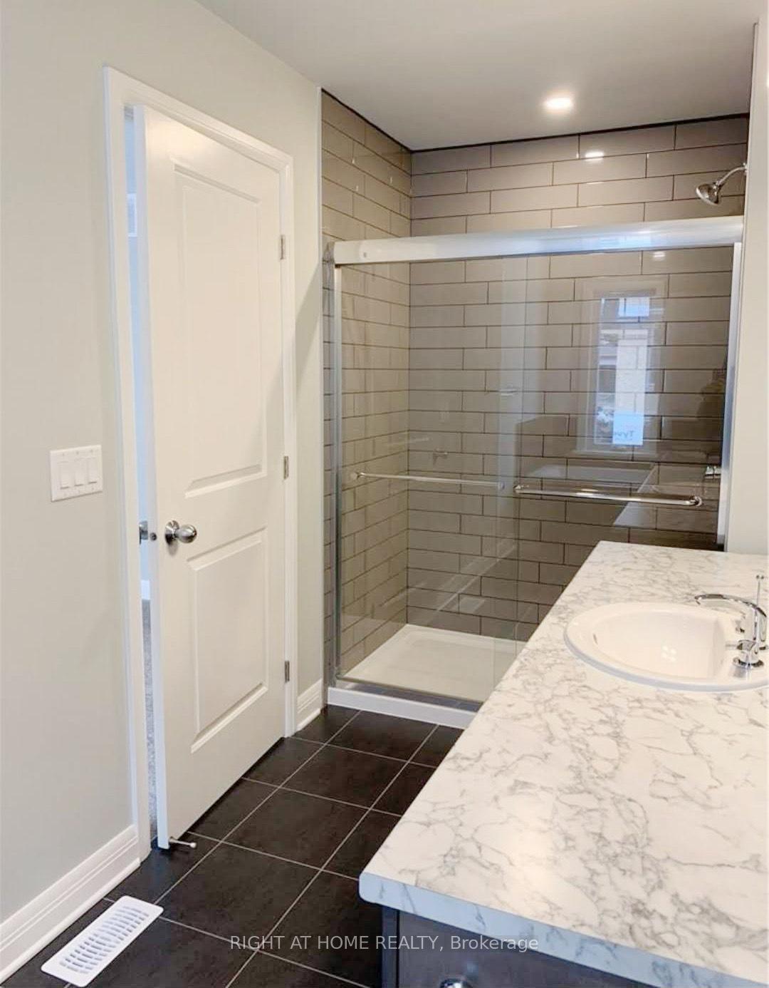 Photo 8 of 105 Escarpment Crescent, Ottawa, Kanata - Kanata Lakes/Heritage Hills — HOMEH
