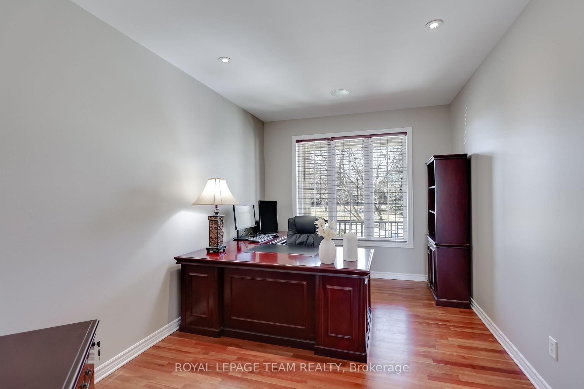 Photo 5 of 665 Kochar Drive, Ottawa, Mooneys Bay — HOMEH