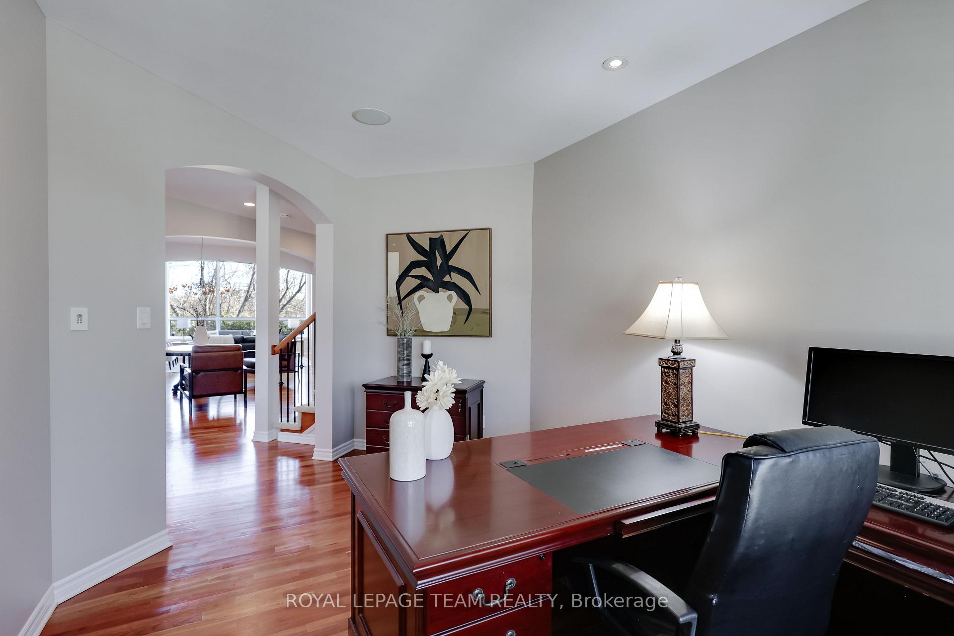 Photo 6 of 665 Kochar Drive, Ottawa, Mooneys Bay — HOMEH