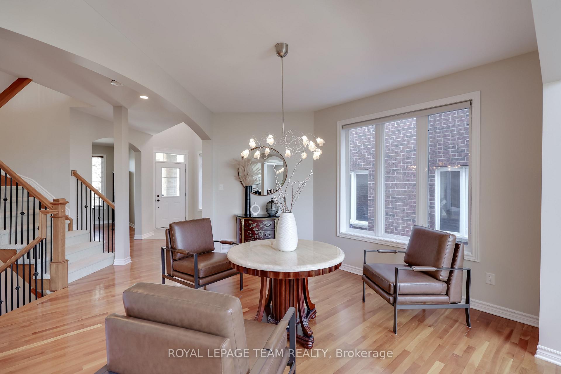 Photo 7 of 665 Kochar Drive, Ottawa, Mooneys Bay — HOMEH