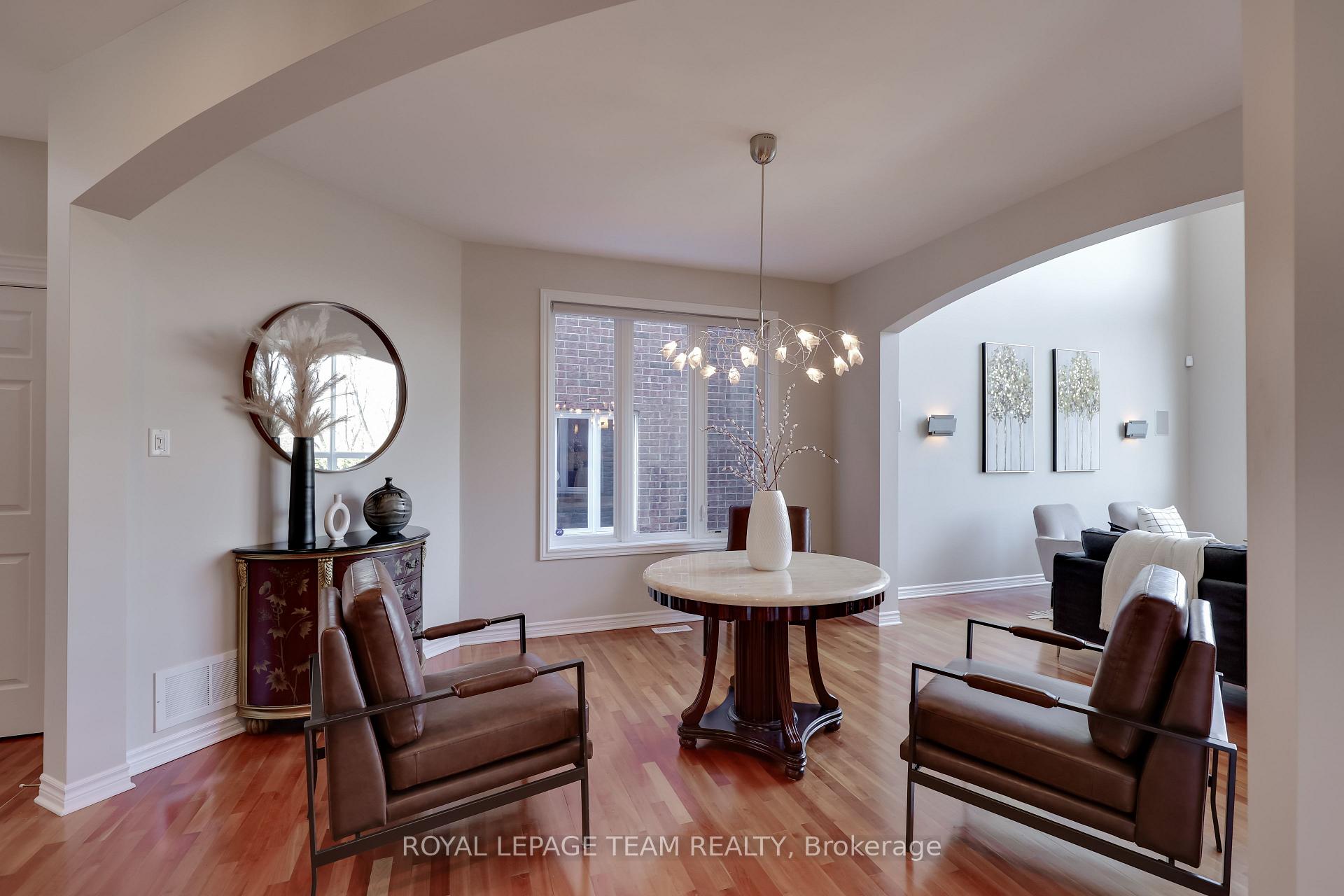 Photo 9 of 665 Kochar Drive, Ottawa, Mooneys Bay — HOMEH