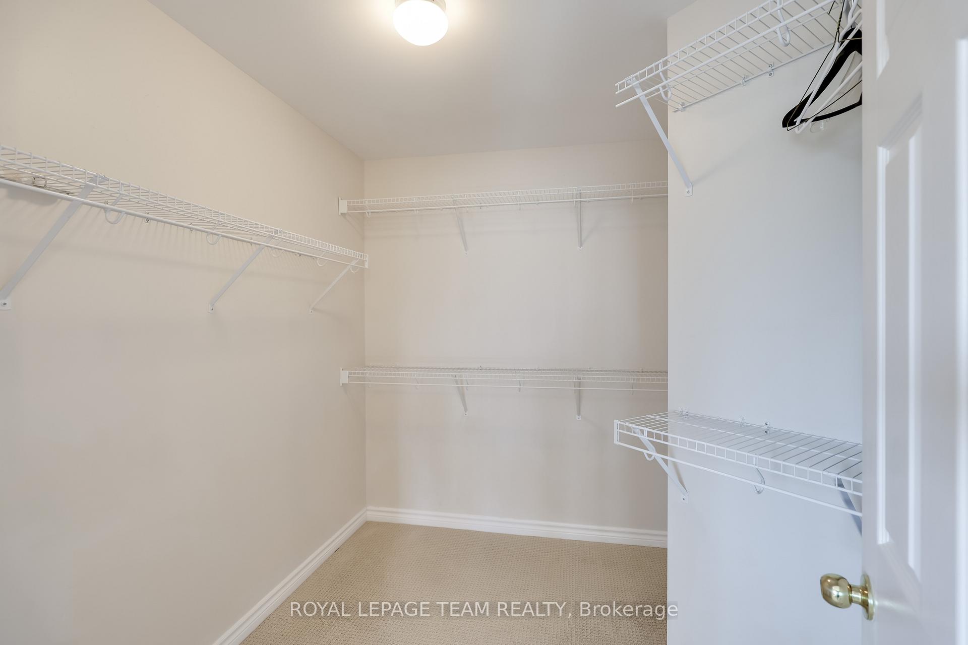 Photo 39 of 665 Kochar Drive, Ottawa, Mooneys Bay — HOMEH