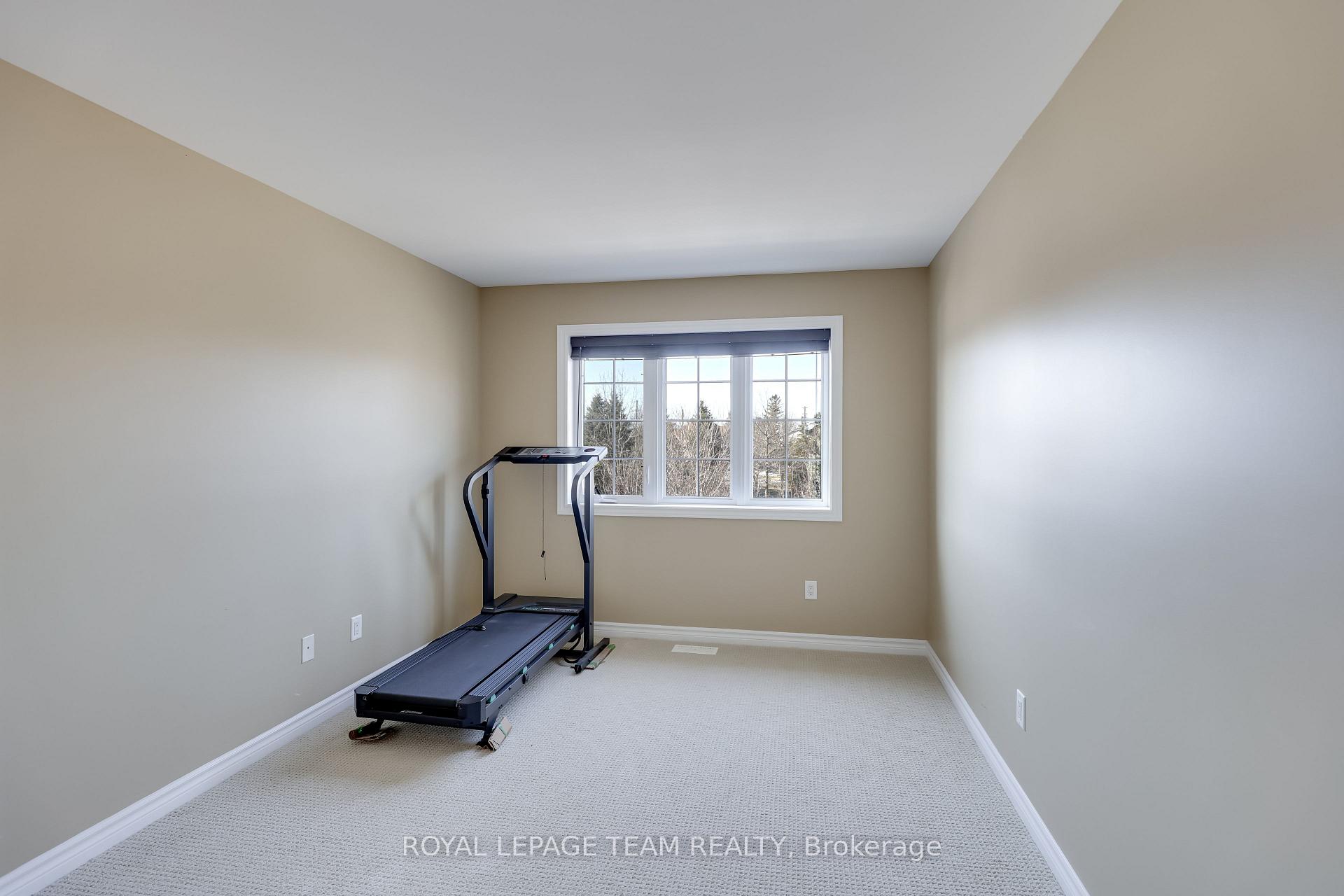 Photo 44 of 665 Kochar Drive, Ottawa, Mooneys Bay — HOMEH