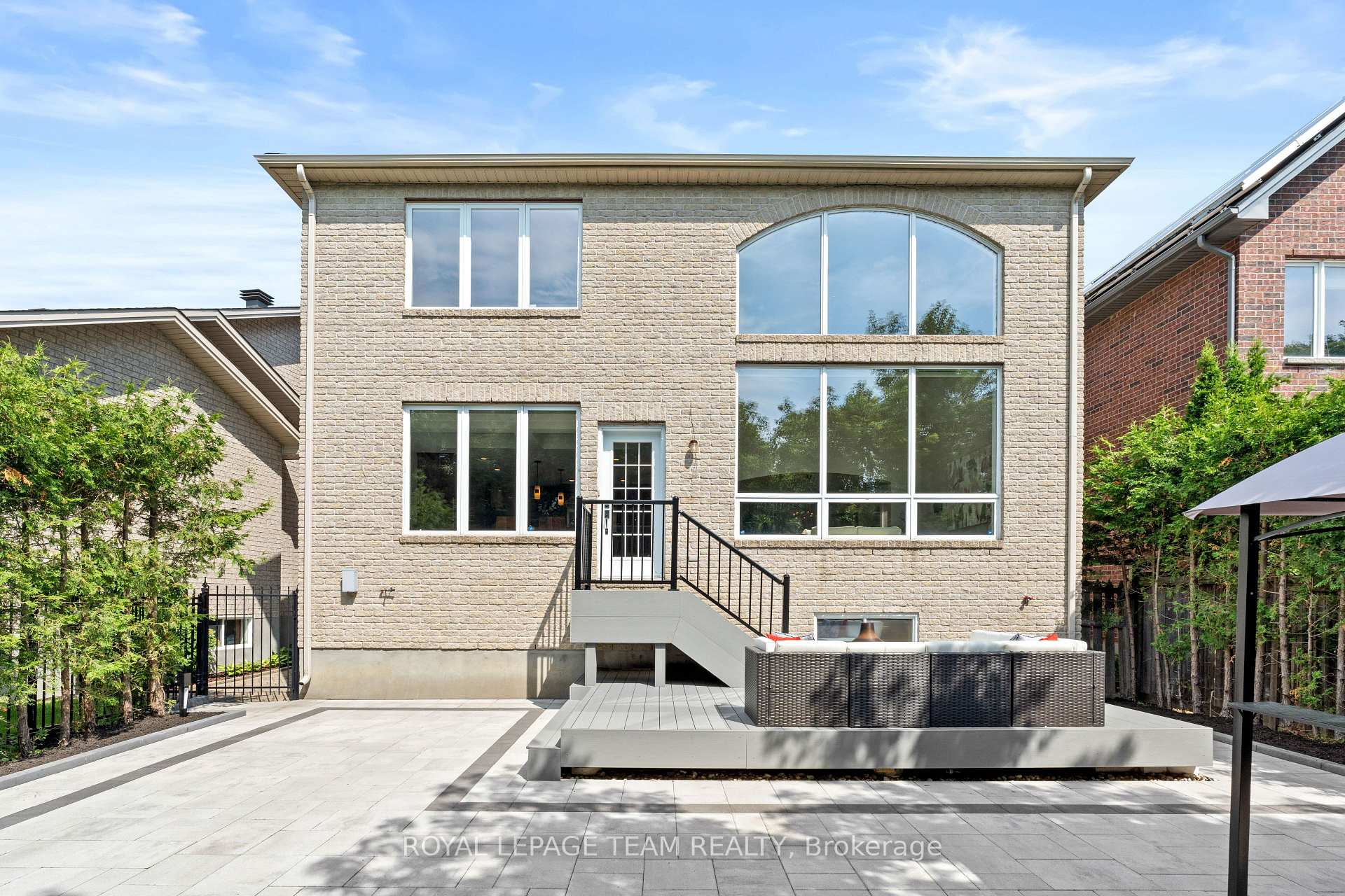 Photo 48 of 665 Kochar Drive, Ottawa, Mooneys Bay — HOMEH