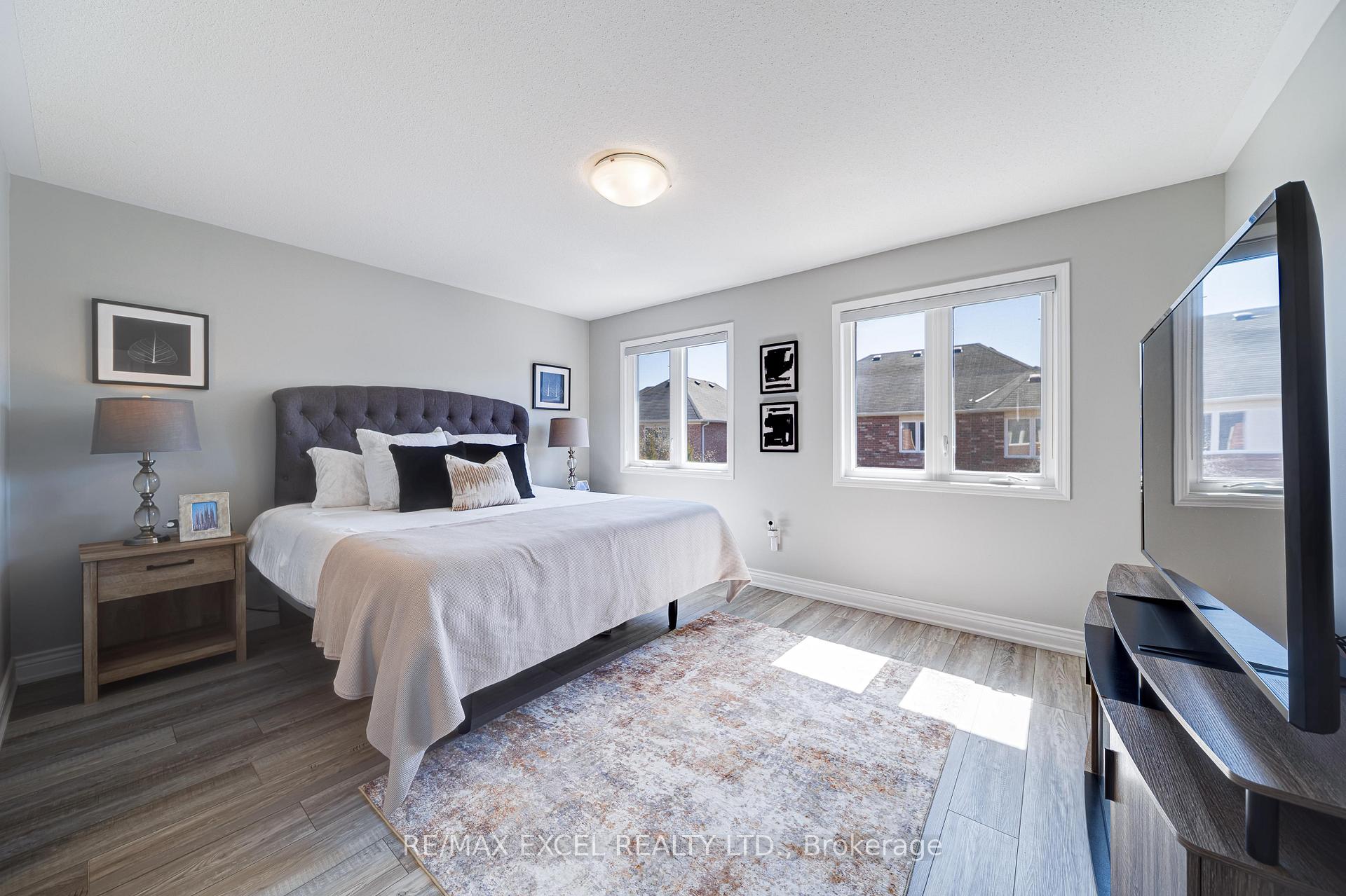 Photo 16 of 99 James Parrott Avenue, Markham, Wismer — HOMEH