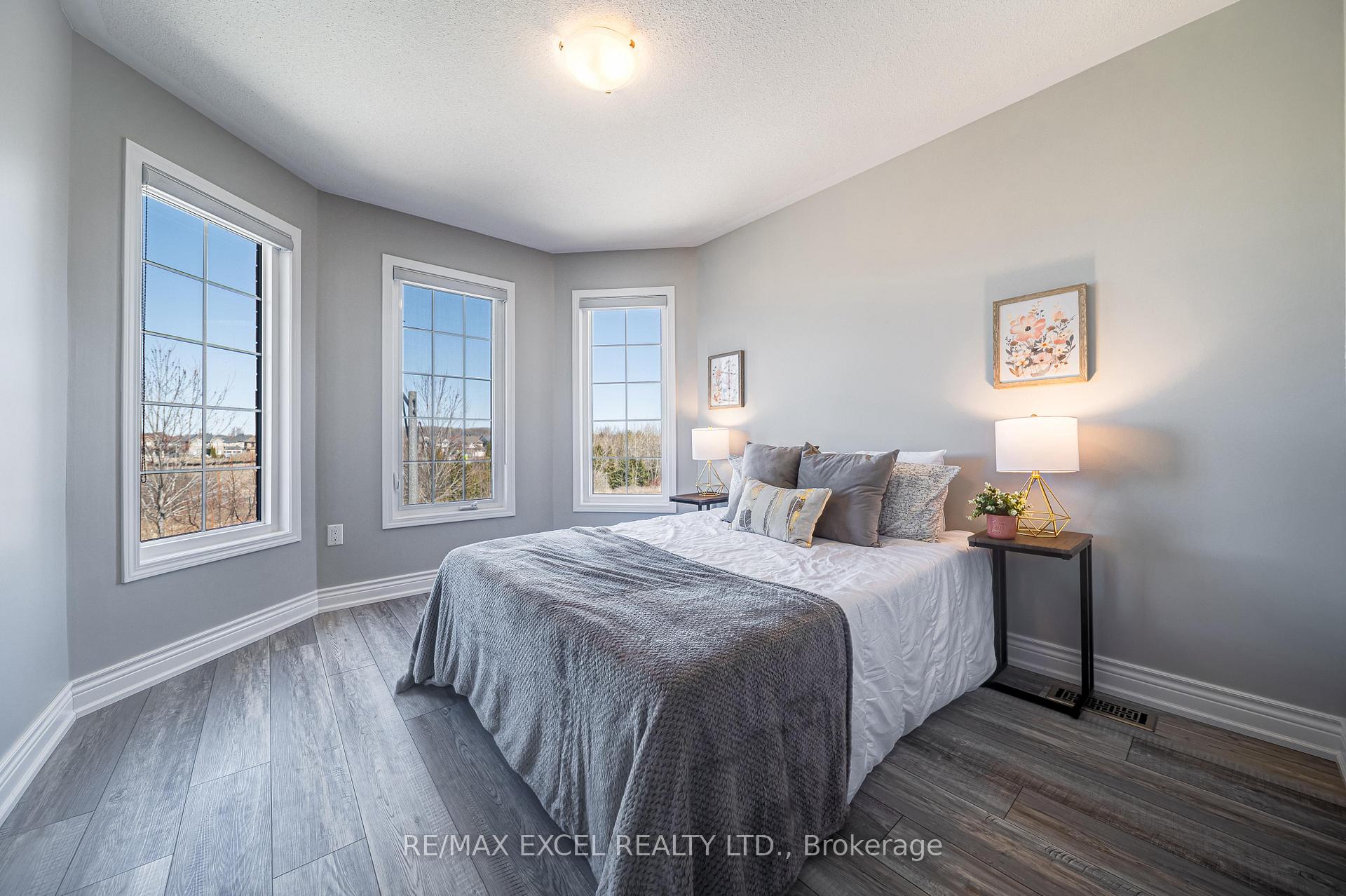 Photo 17 of 99 James Parrott Avenue, Markham, Wismer — HOMEH