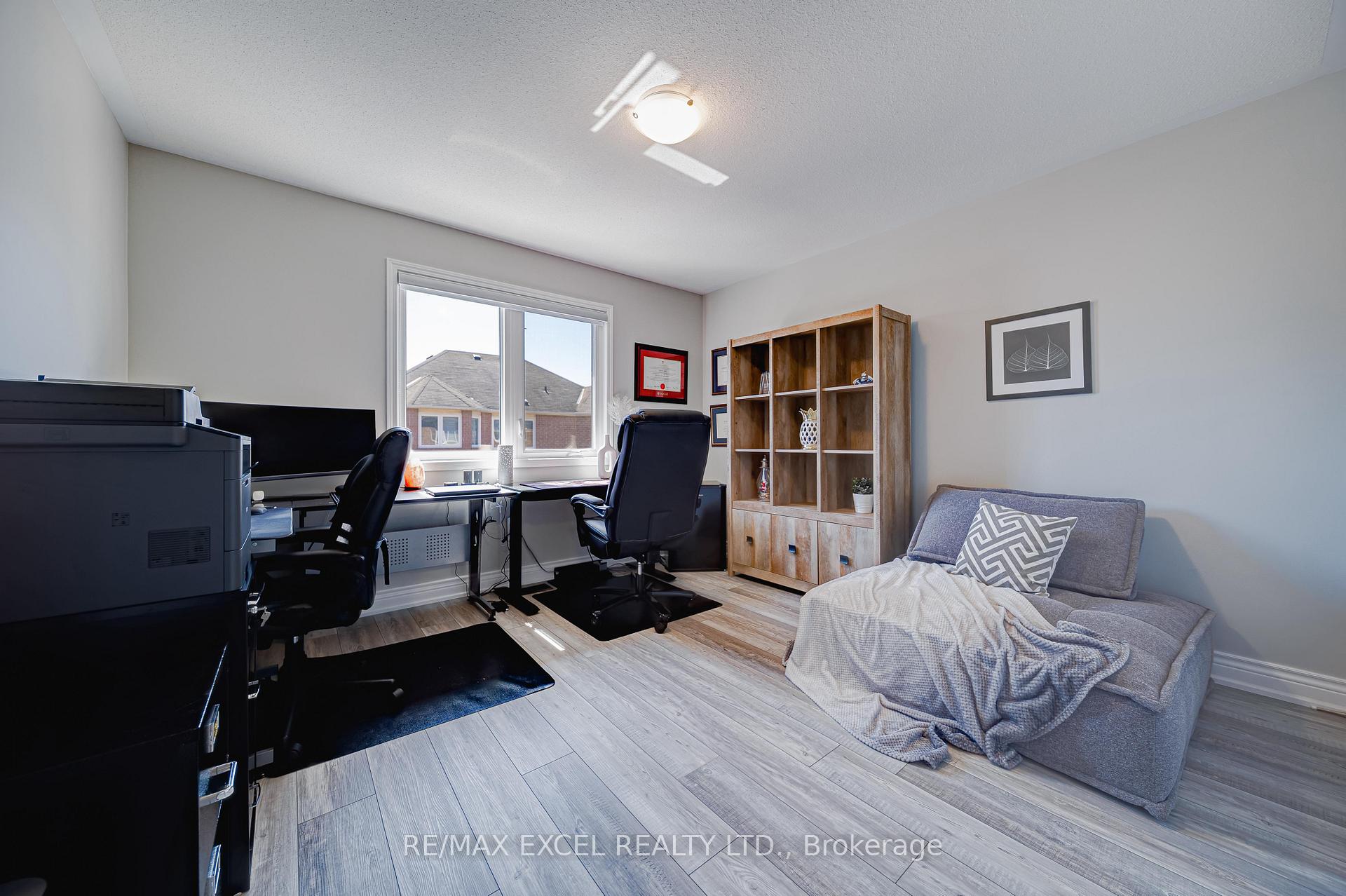 Photo 19 of 99 James Parrott Avenue, Markham, Wismer — HOMEH