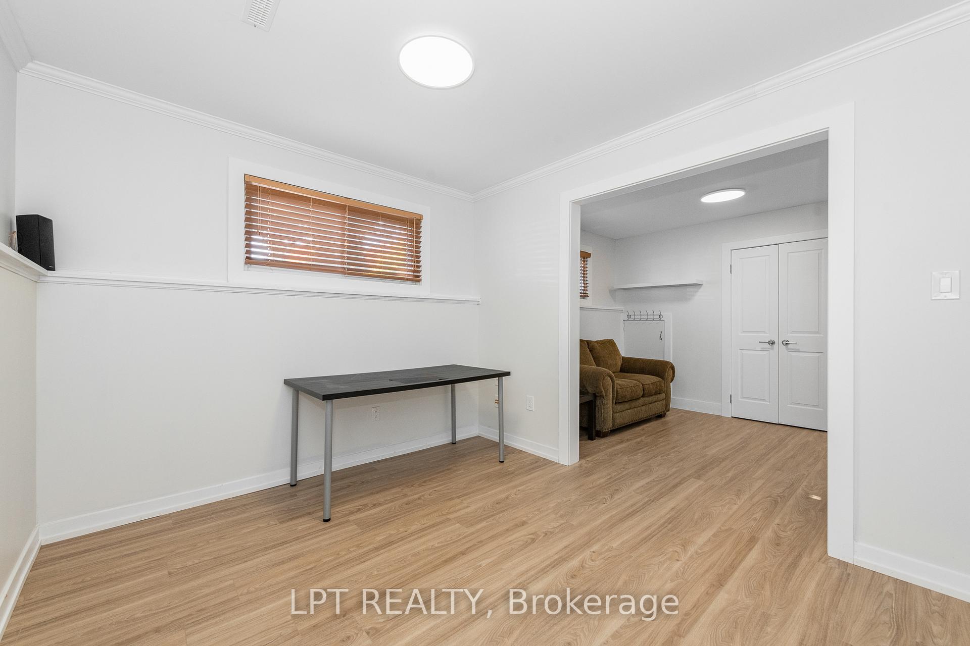 Photo 24 of 859 Griffith Way, Ottawa, Courtland Park — HOMEH