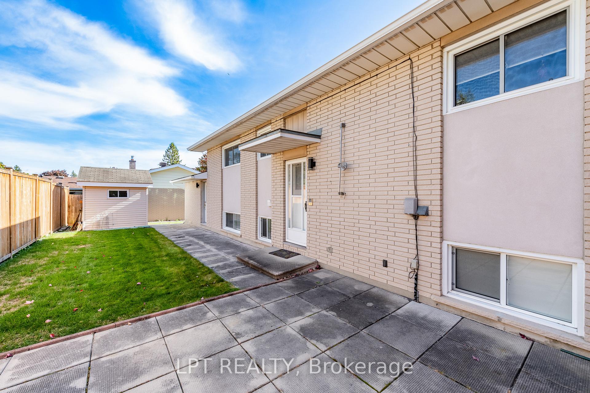 Photo 33 of 859 Griffith Way, Ottawa, Courtland Park — HOMEH