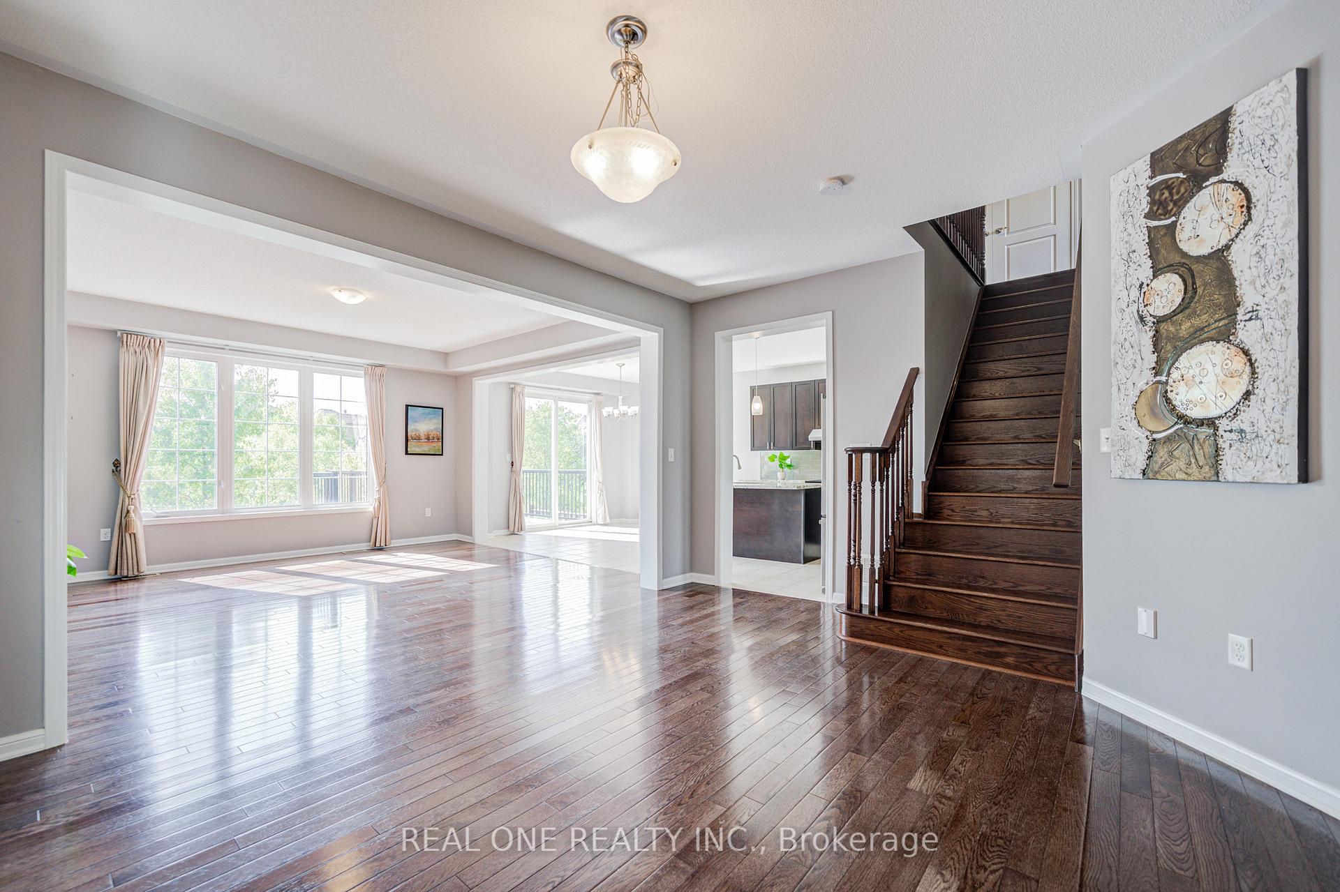 Photo 2 of 23 Cranston Street, Hamilton, Meadowlands — HOMEH