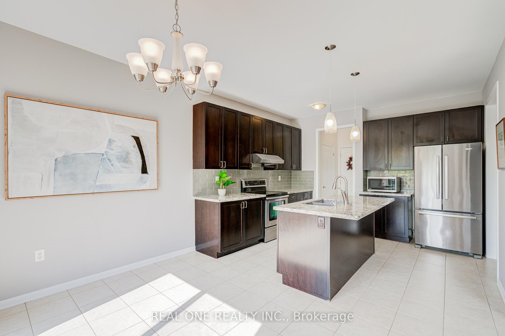 Photo 6 of 23 Cranston Street, Hamilton, Meadowlands — HOMEH