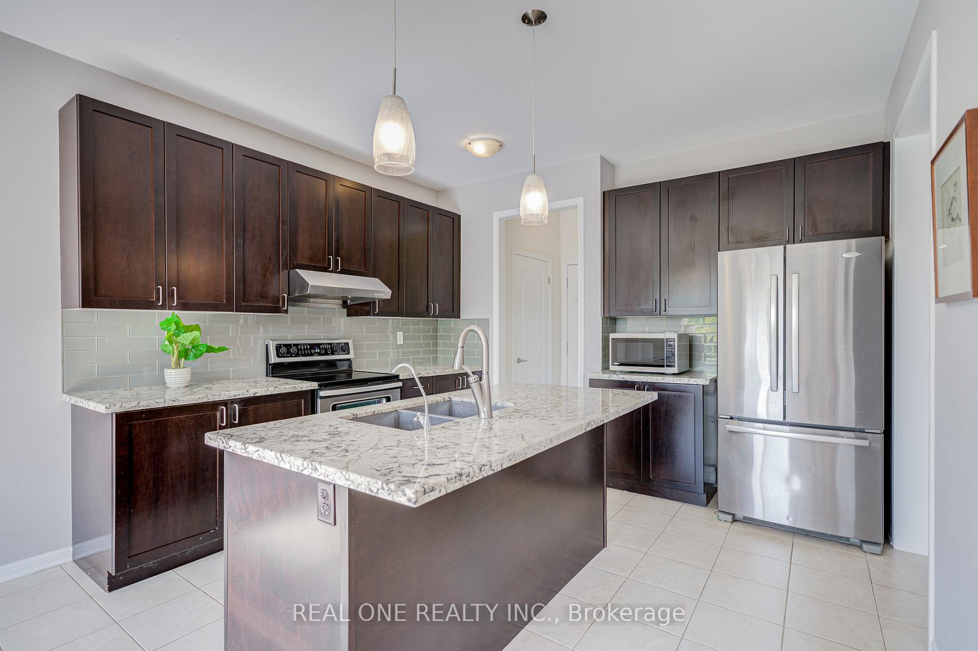 Photo 7 of 23 Cranston Street, Hamilton, Meadowlands — HOMEH