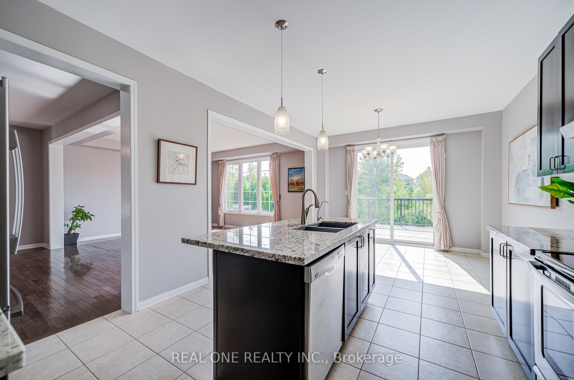 Photo 11 of 23 Cranston Street, Hamilton, Meadowlands — HOMEH