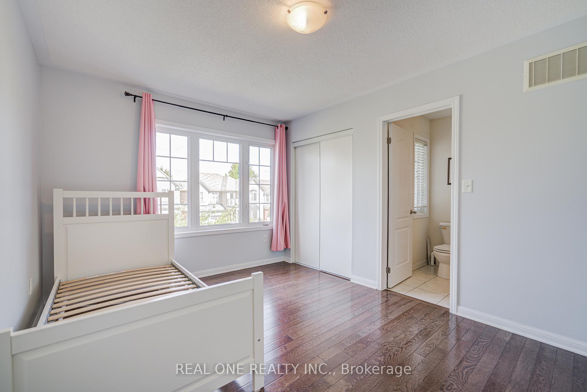 Photo 21 of 23 Cranston Street, Hamilton, Meadowlands — HOMEH