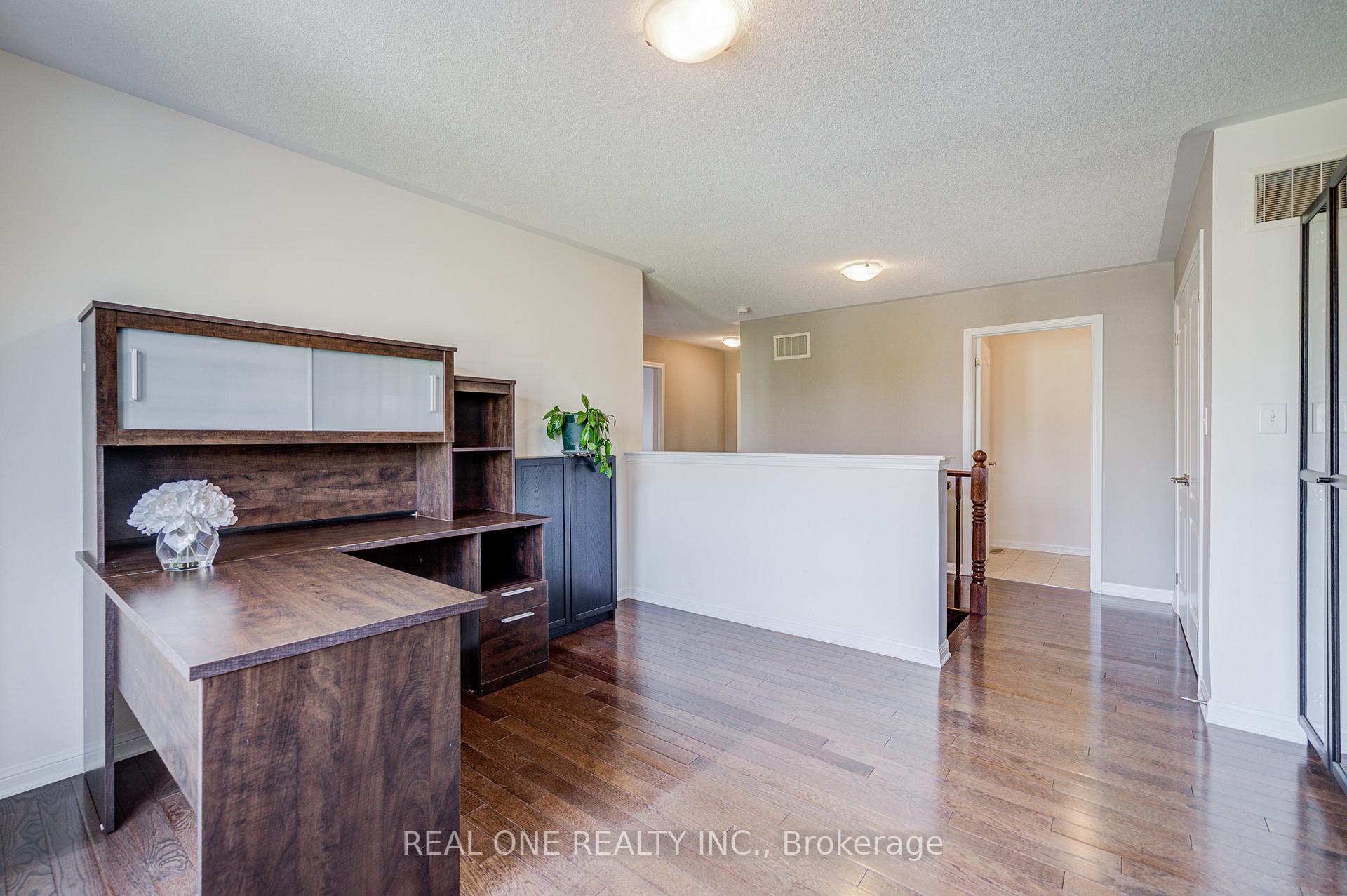 Photo 28 of 23 Cranston Street, Hamilton, Meadowlands — HOMEH