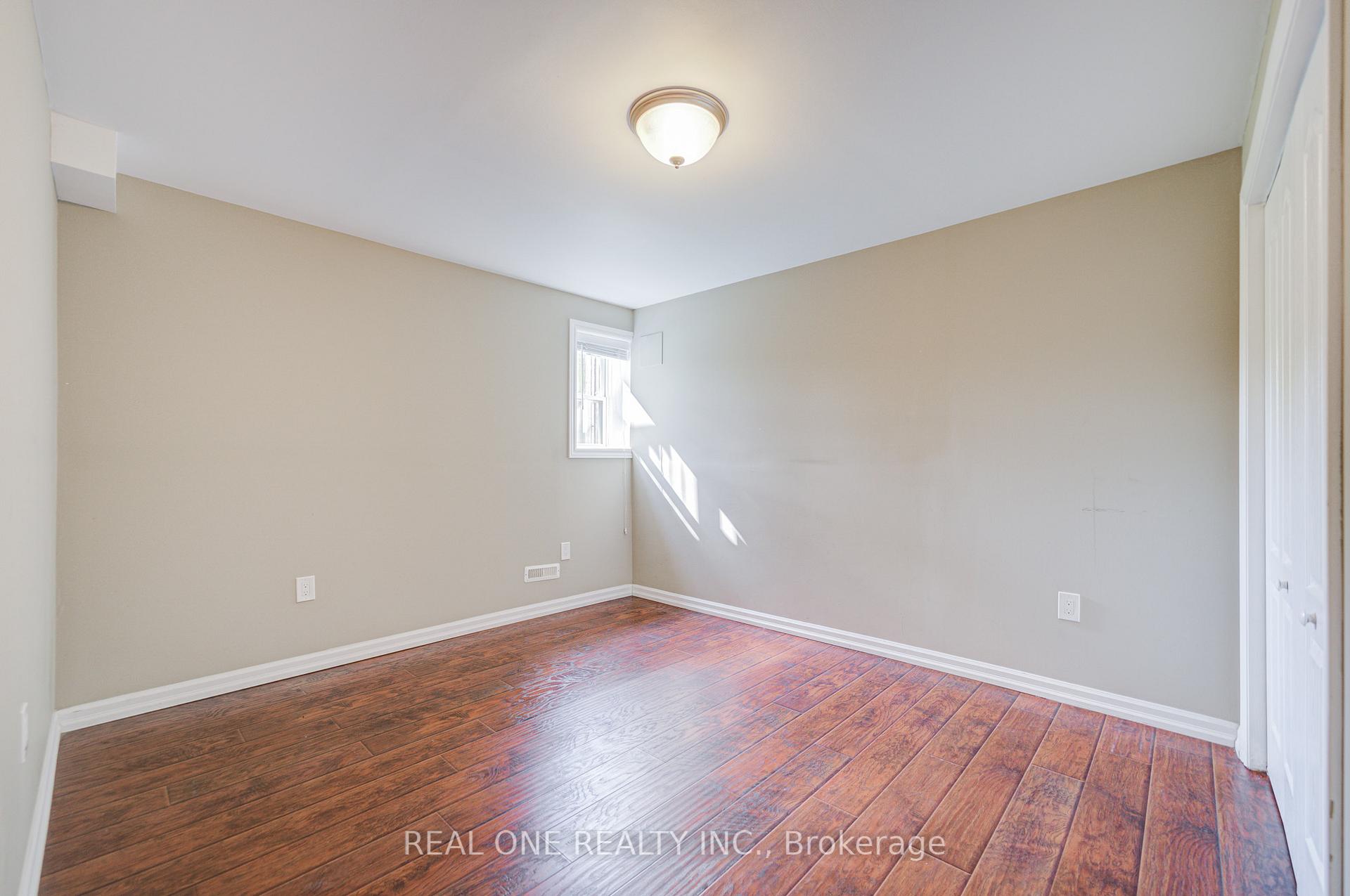 Photo 36 of 23 Cranston Street, Hamilton, Meadowlands — HOMEH