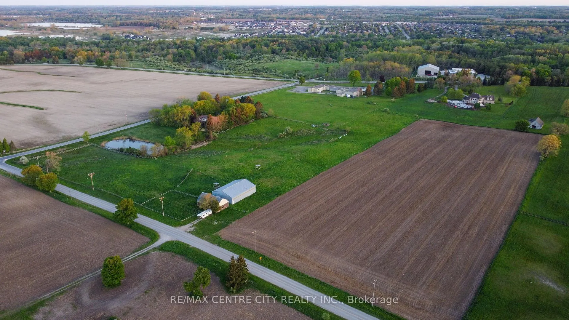 Photo 2 of 2426 Brigham Road, Middlesex Centre, Rural Middlesex Centre — HOMEH