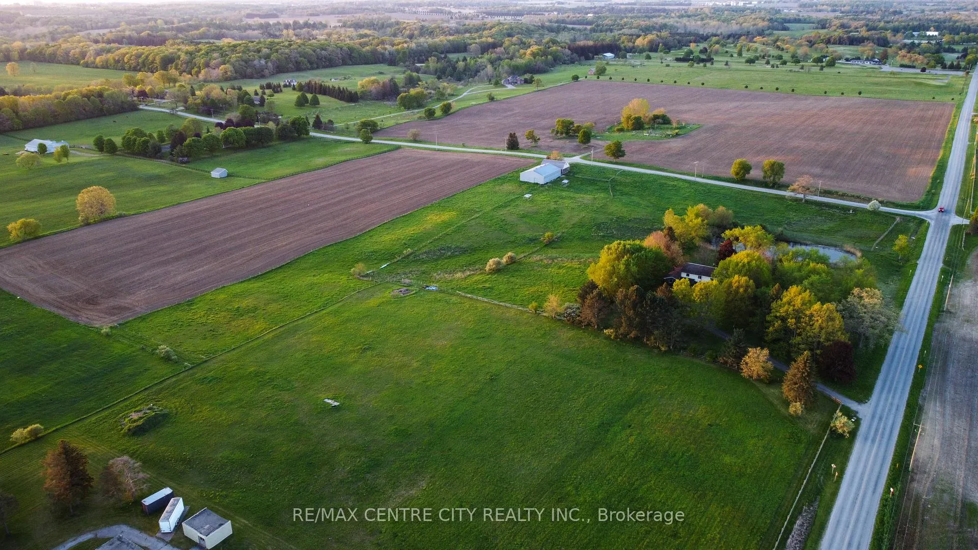 Photo 5 of 2426 Brigham Road, Middlesex Centre, Rural Middlesex Centre — HOMEH