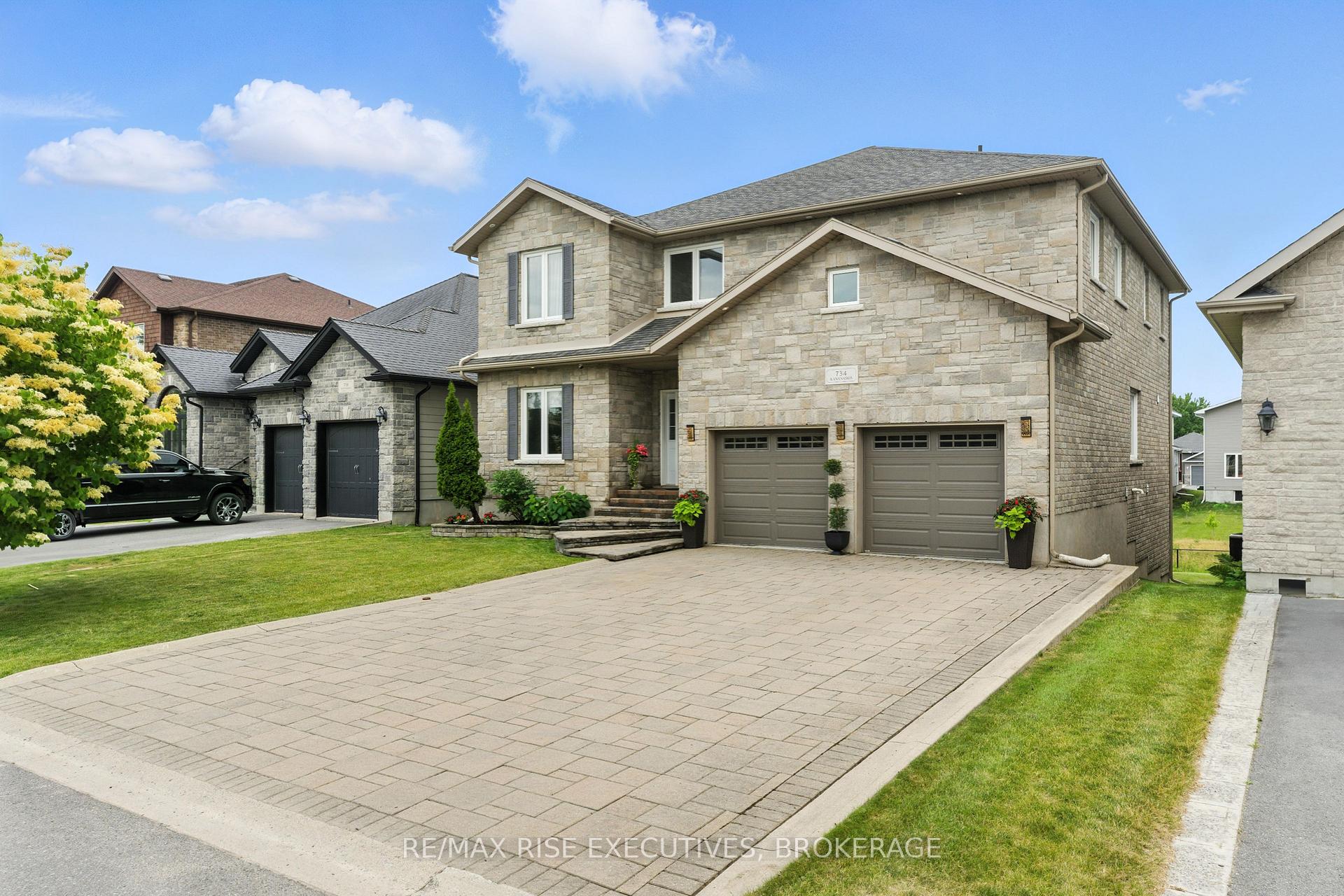 Photo 2 of 734 Kananaskis Drive, Kingston, City Northwest — HOMEH