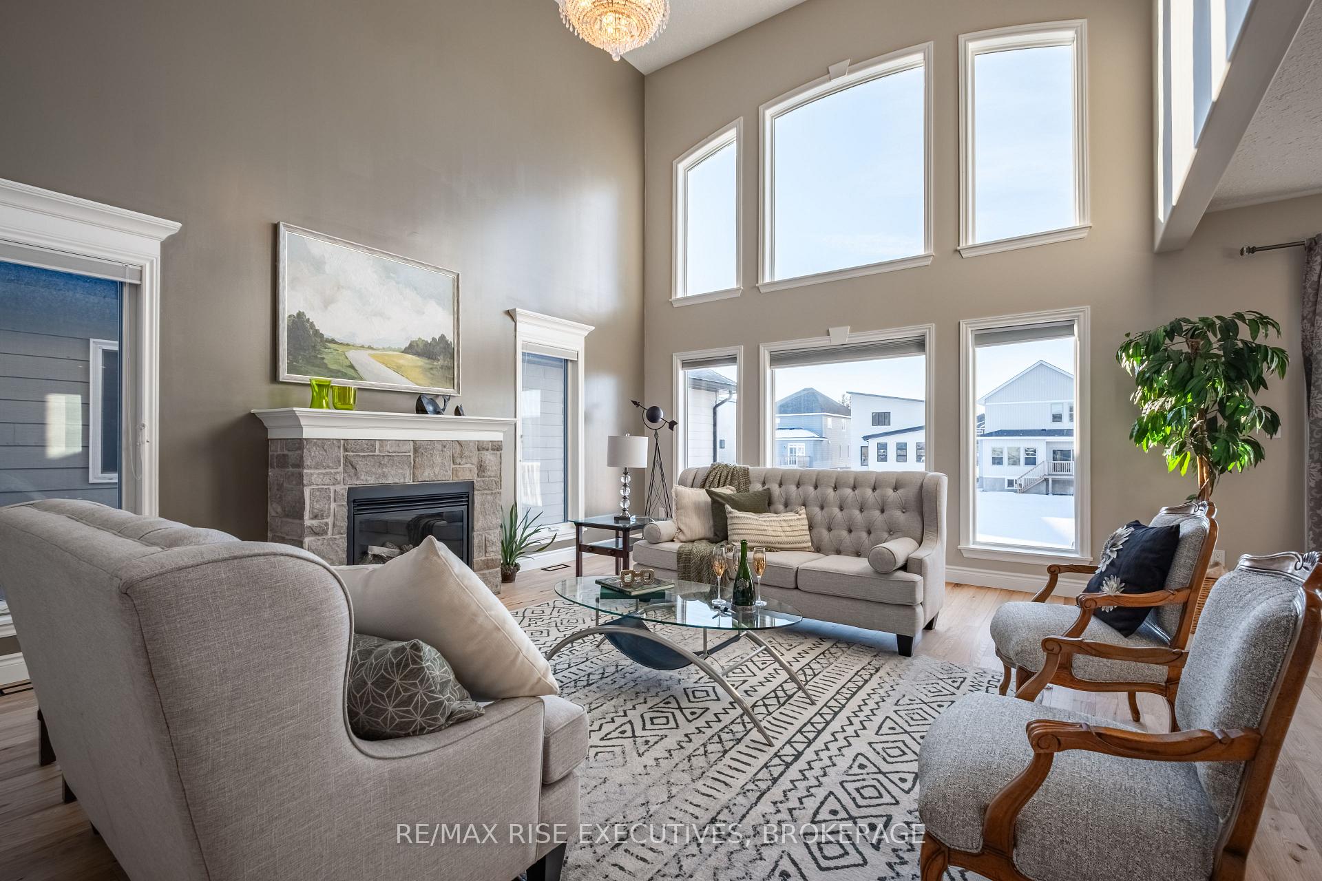 Photo 7 of 734 Kananaskis Drive, Kingston, City Northwest — HOMEH