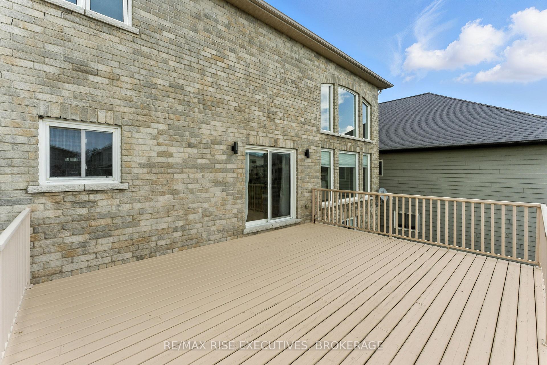 Photo 44 of 734 Kananaskis Drive, Kingston, City Northwest — HOMEH