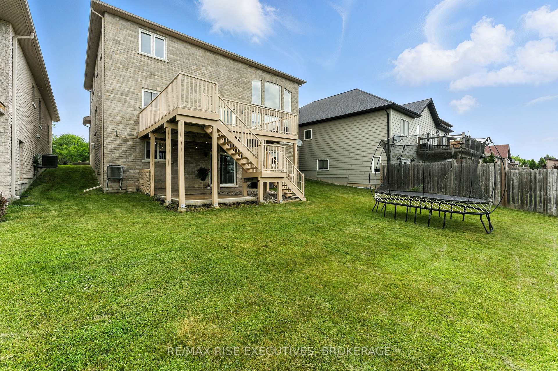 Photo 49 of 734 Kananaskis Drive, Kingston, City Northwest — HOMEH