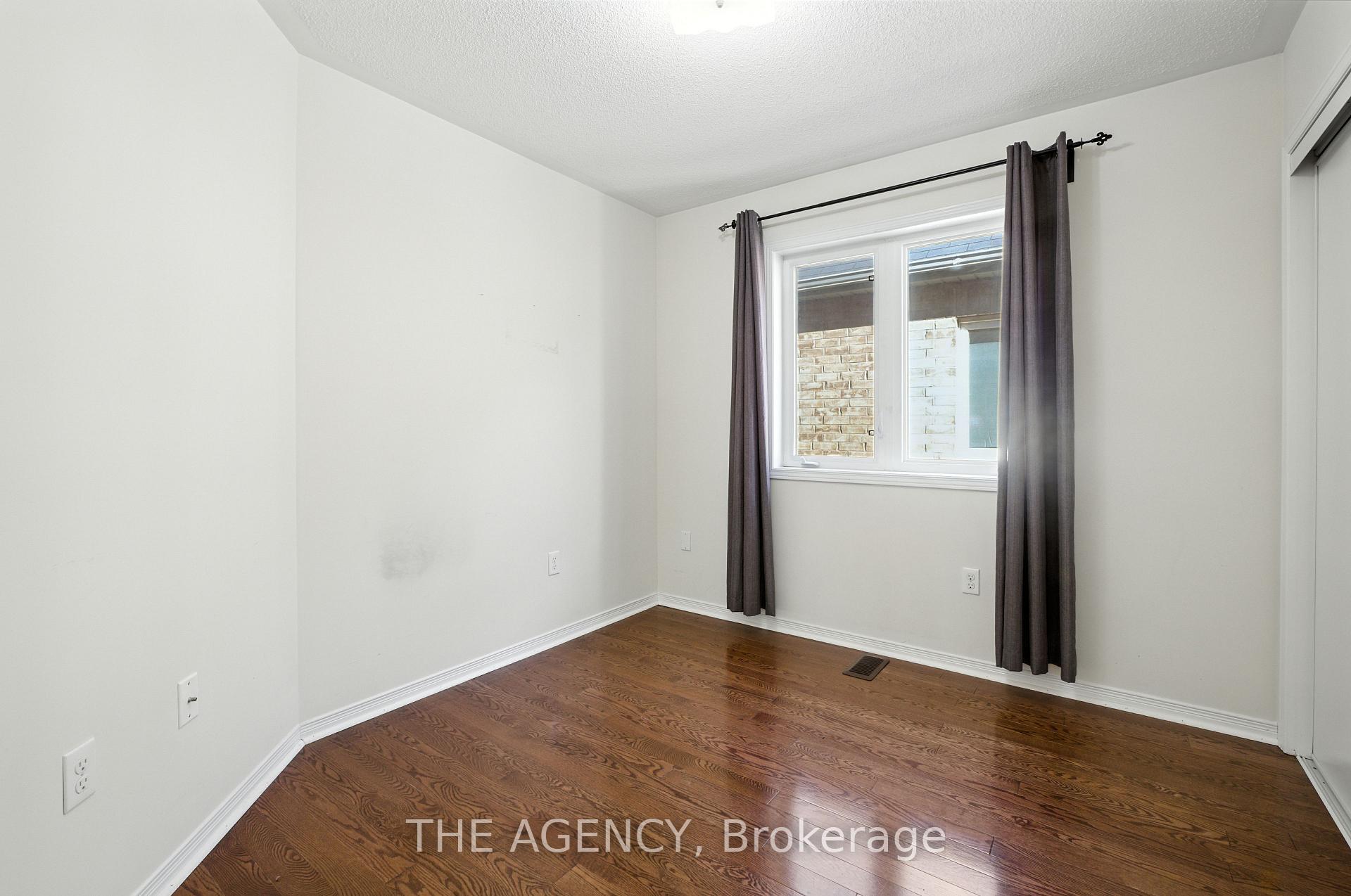 Photo 10 of 36 Coleluke Lane, Markham, Middlefield — HOMEH