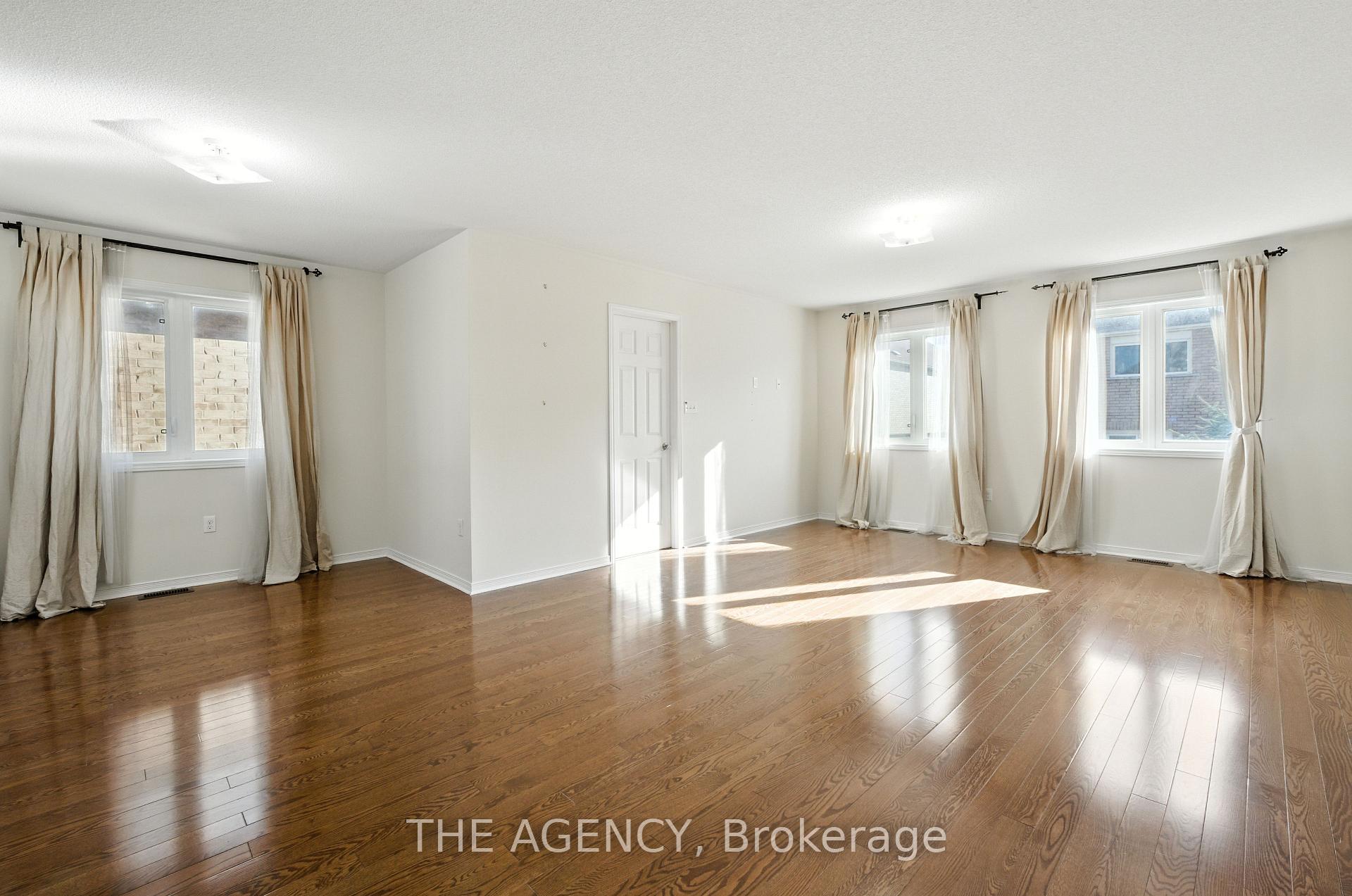 Photo 11 of 36 Coleluke Lane, Markham, Middlefield — HOMEH