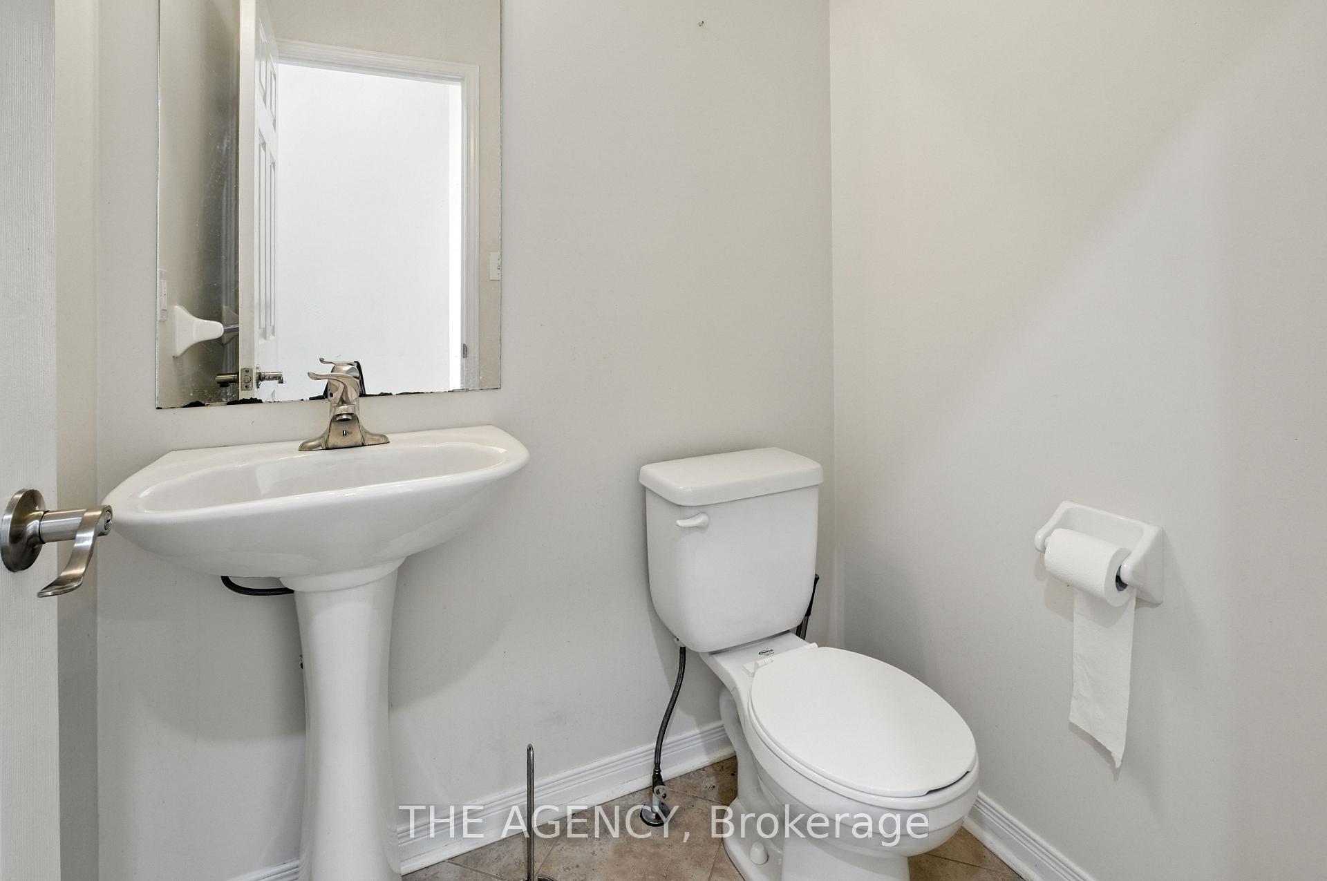 Photo 14 of 36 Coleluke Lane, Markham, Middlefield — HOMEH