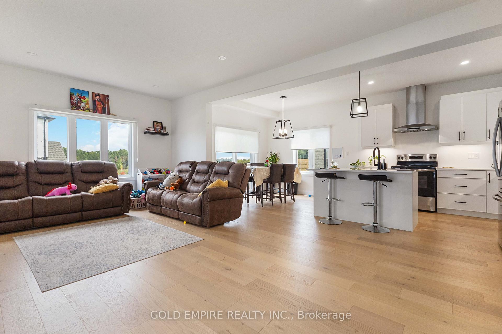 Photo 6 of 129 Basil Crescent, Middlesex Centre, Ilderton — HOMEH