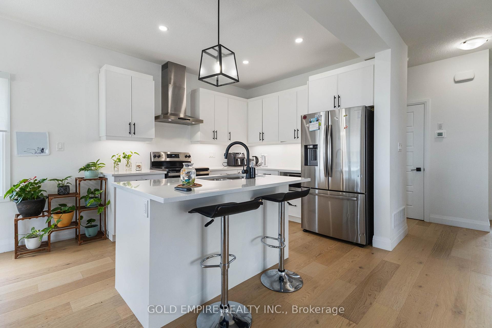 Photo 8 of 129 Basil Crescent, Middlesex Centre, Ilderton — HOMEH