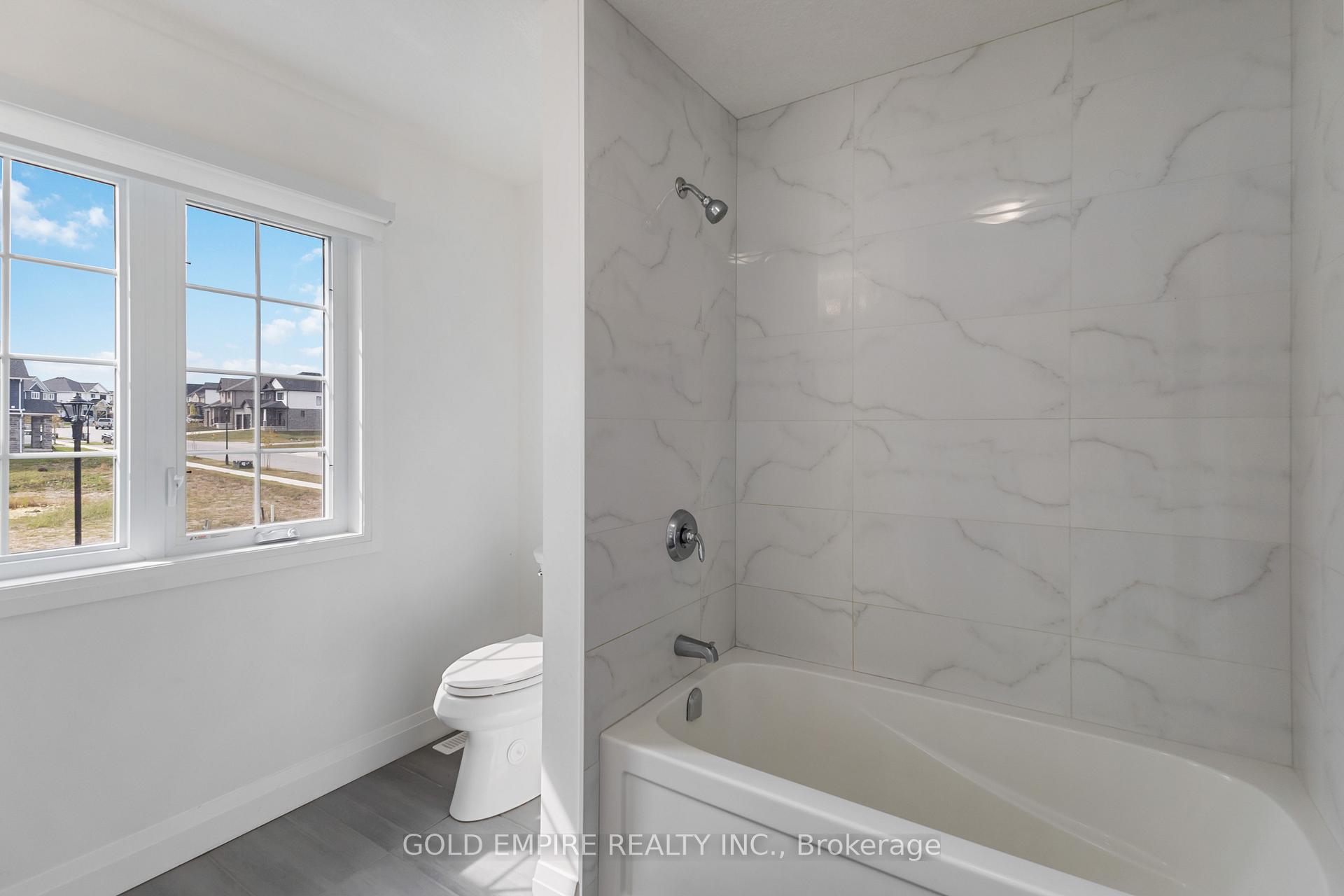 Photo 14 of 129 Basil Crescent, Middlesex Centre, Ilderton — HOMEH