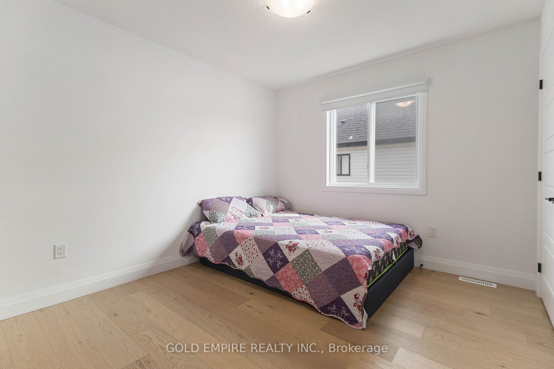 Photo 17 of 129 Basil Crescent, Middlesex Centre, Ilderton — HOMEH