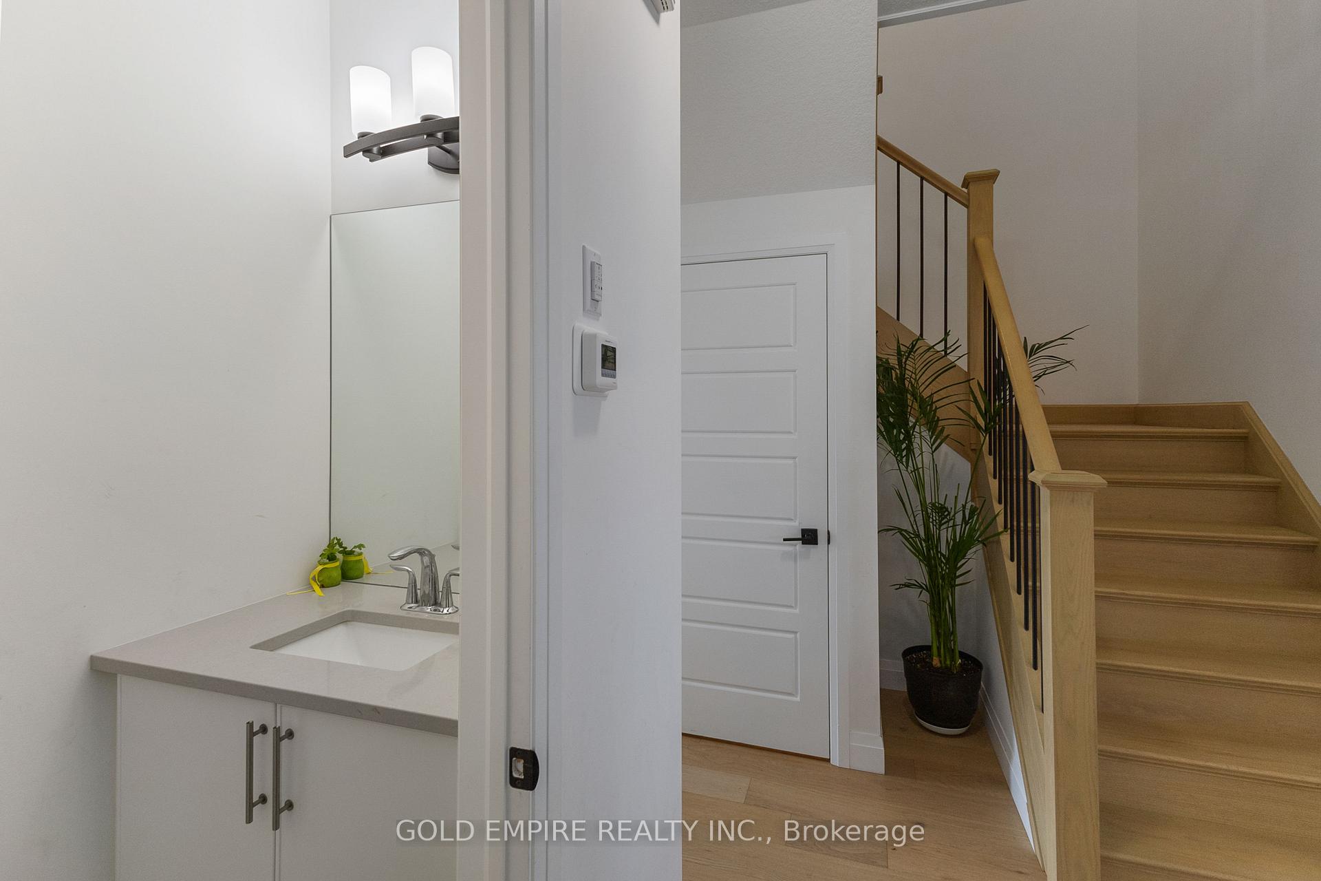 Photo 23 of 129 Basil Crescent, Middlesex Centre, Ilderton — HOMEH