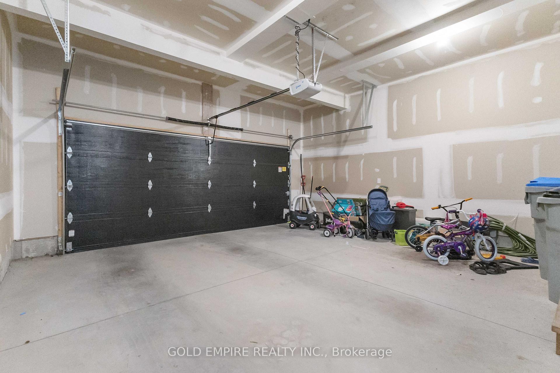 Photo 28 of 129 Basil Crescent, Middlesex Centre, Ilderton — HOMEH