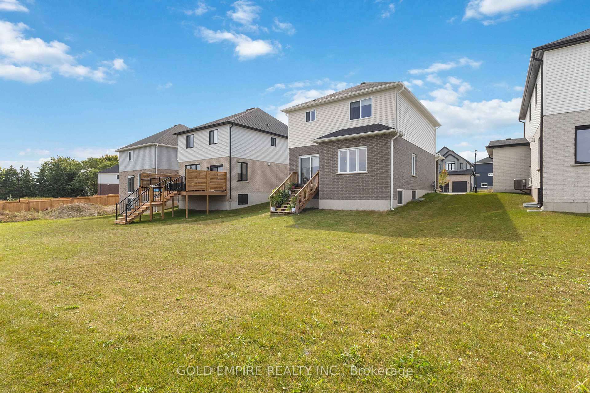 Photo 31 of 129 Basil Crescent, Middlesex Centre, Ilderton — HOMEH
