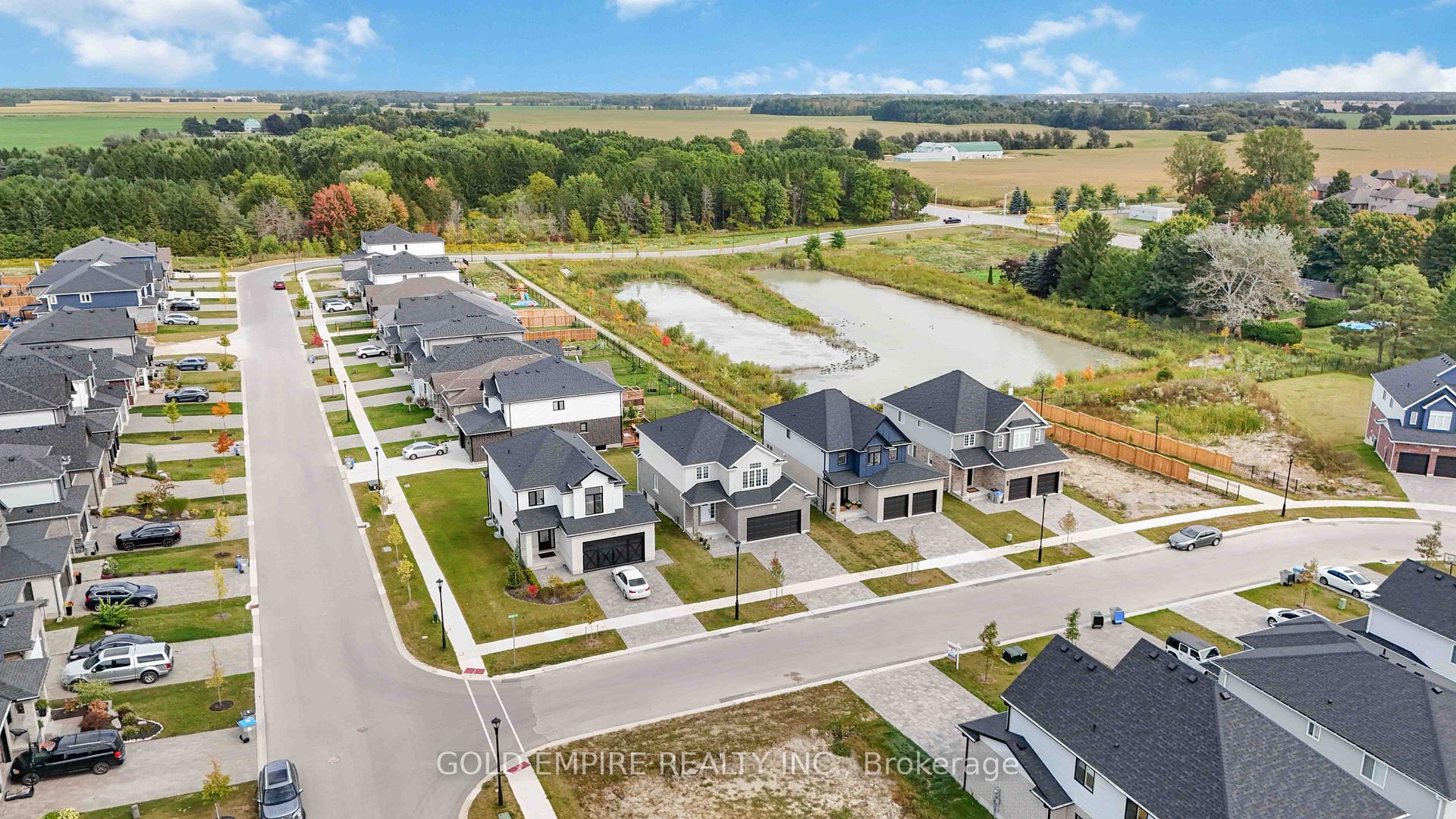 Photo 35 of 129 Basil Crescent, Middlesex Centre, Ilderton — HOMEH