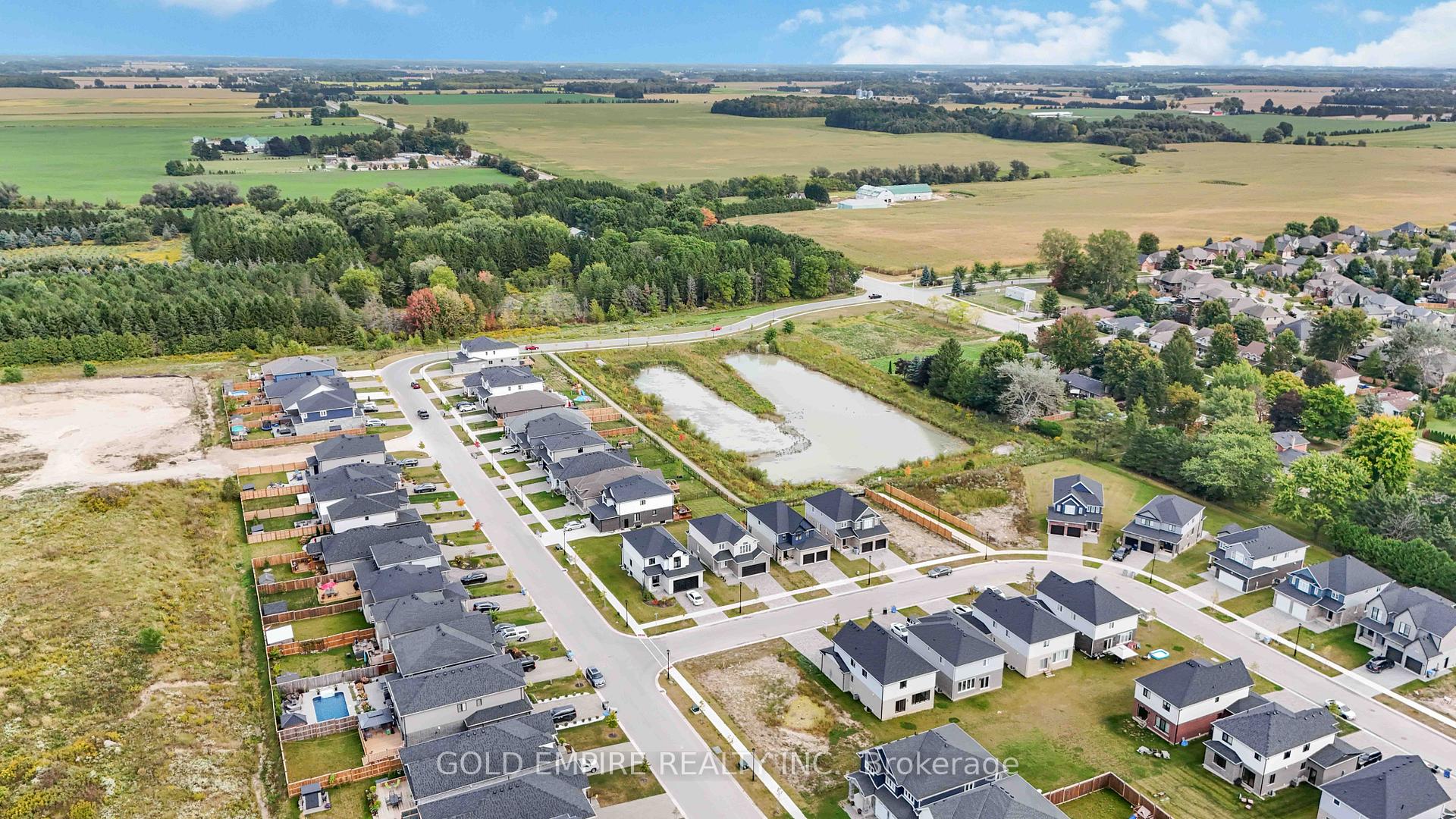 Photo 36 of 129 Basil Crescent, Middlesex Centre, Ilderton — HOMEH