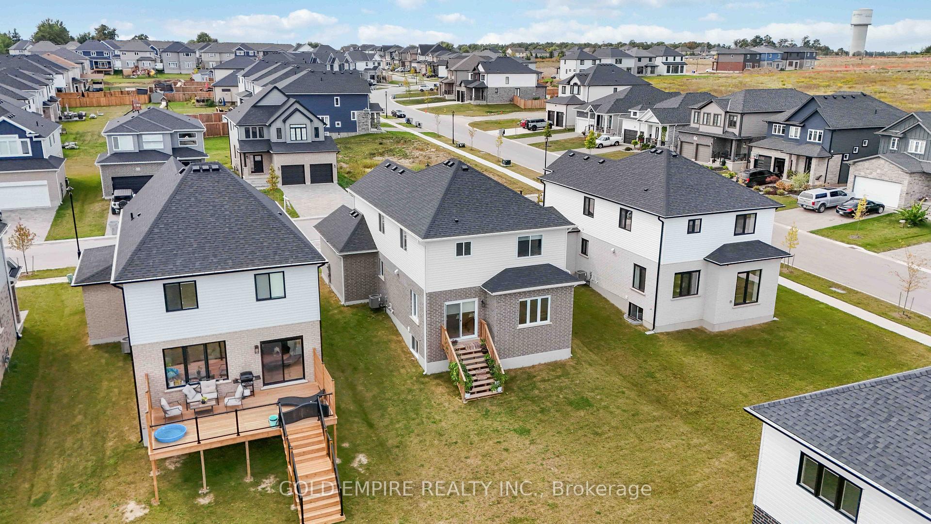 Photo 37 of 129 Basil Crescent, Middlesex Centre, Ilderton — HOMEH