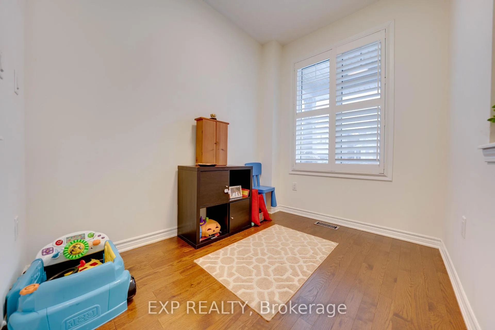 Photo 12 of 1179 Leger Way, Milton, Ford — HOMEH