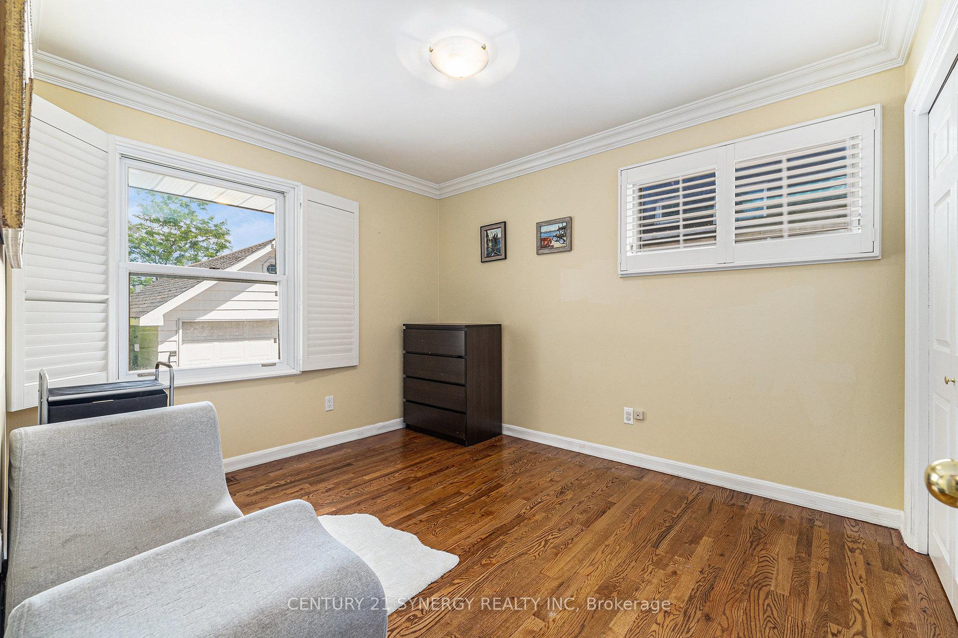 Photo 17 of 1069 Arnot Road, Ottawa, Courtland Park — HOMEH