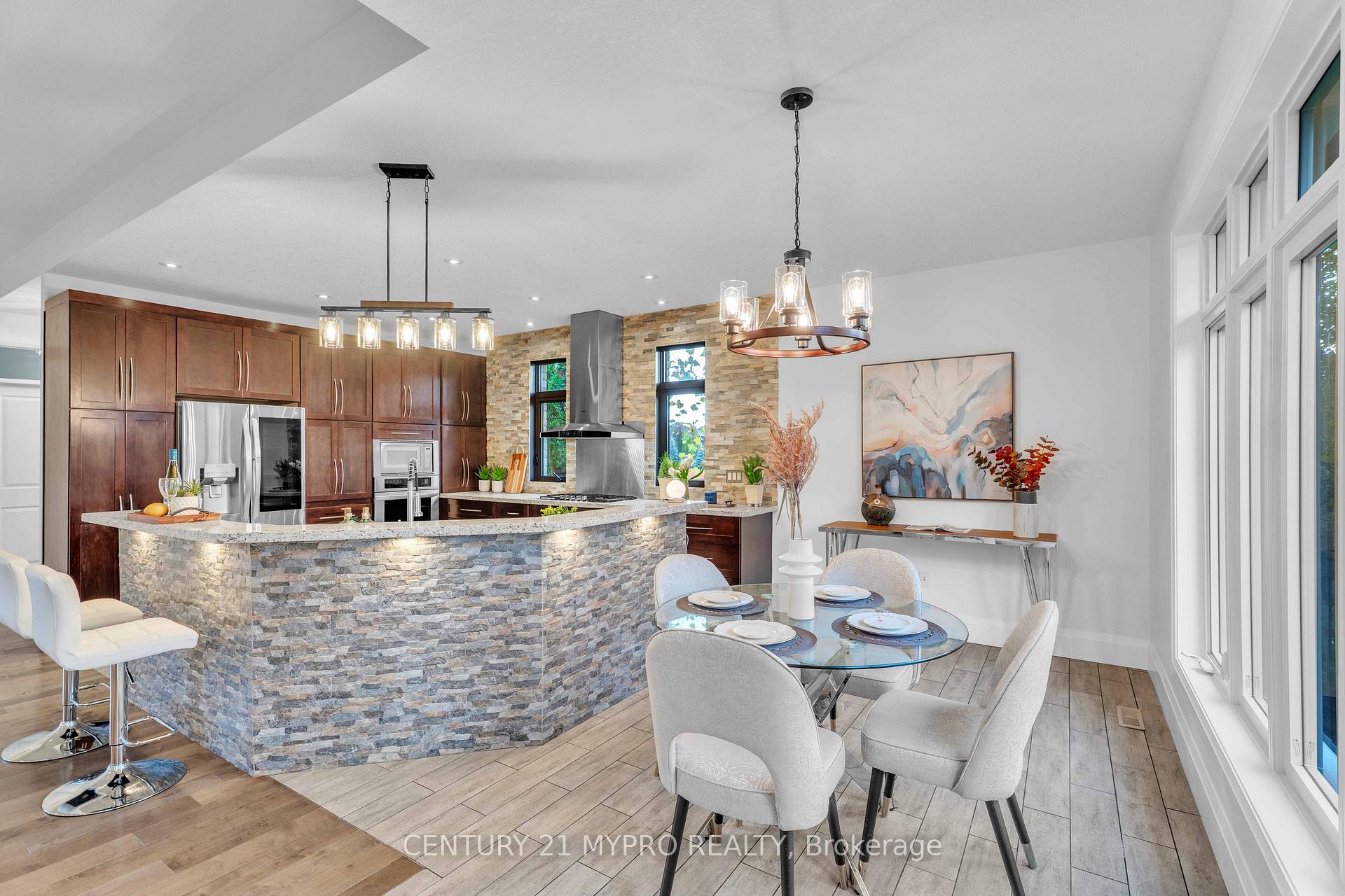 Photo 18 of 39 Earlscourt Terrace, Middlesex Centre, Kilworth — HOMEH