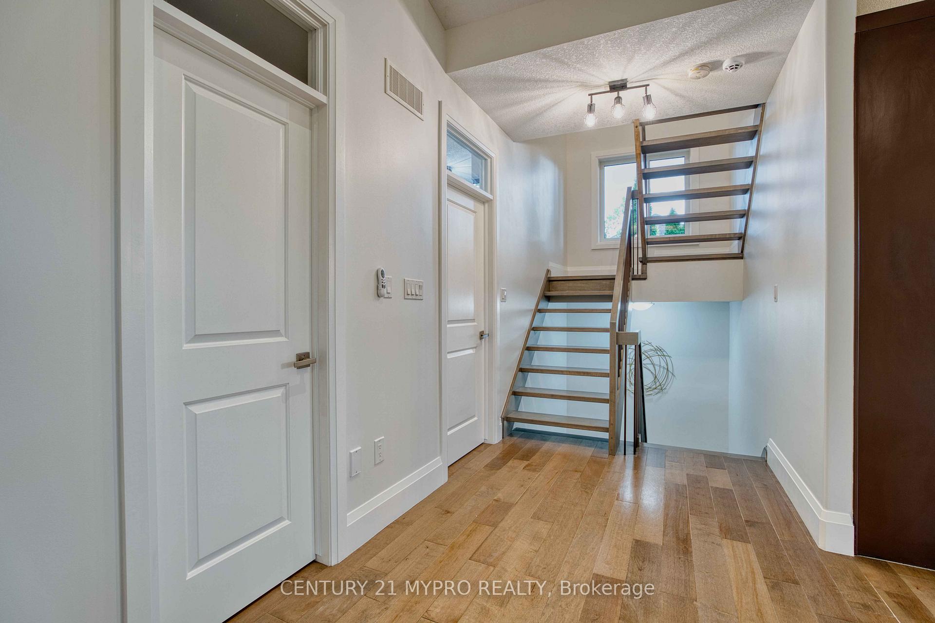 Photo 31 of 39 Earlscourt Terrace, Middlesex Centre, Kilworth — HOMEH