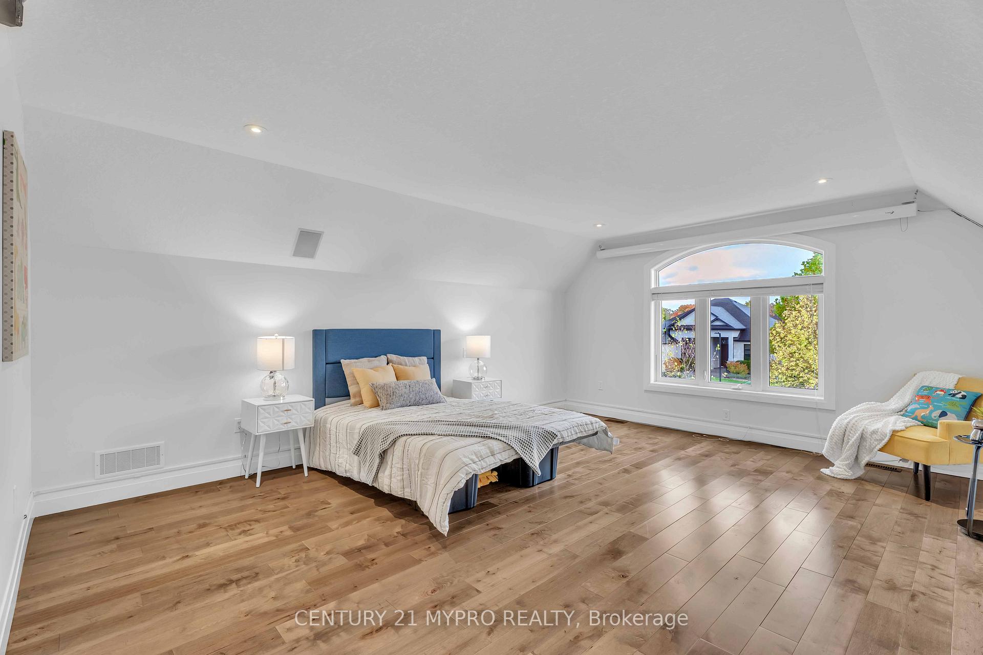 Photo 33 of 39 Earlscourt Terrace, Middlesex Centre, Kilworth — HOMEH