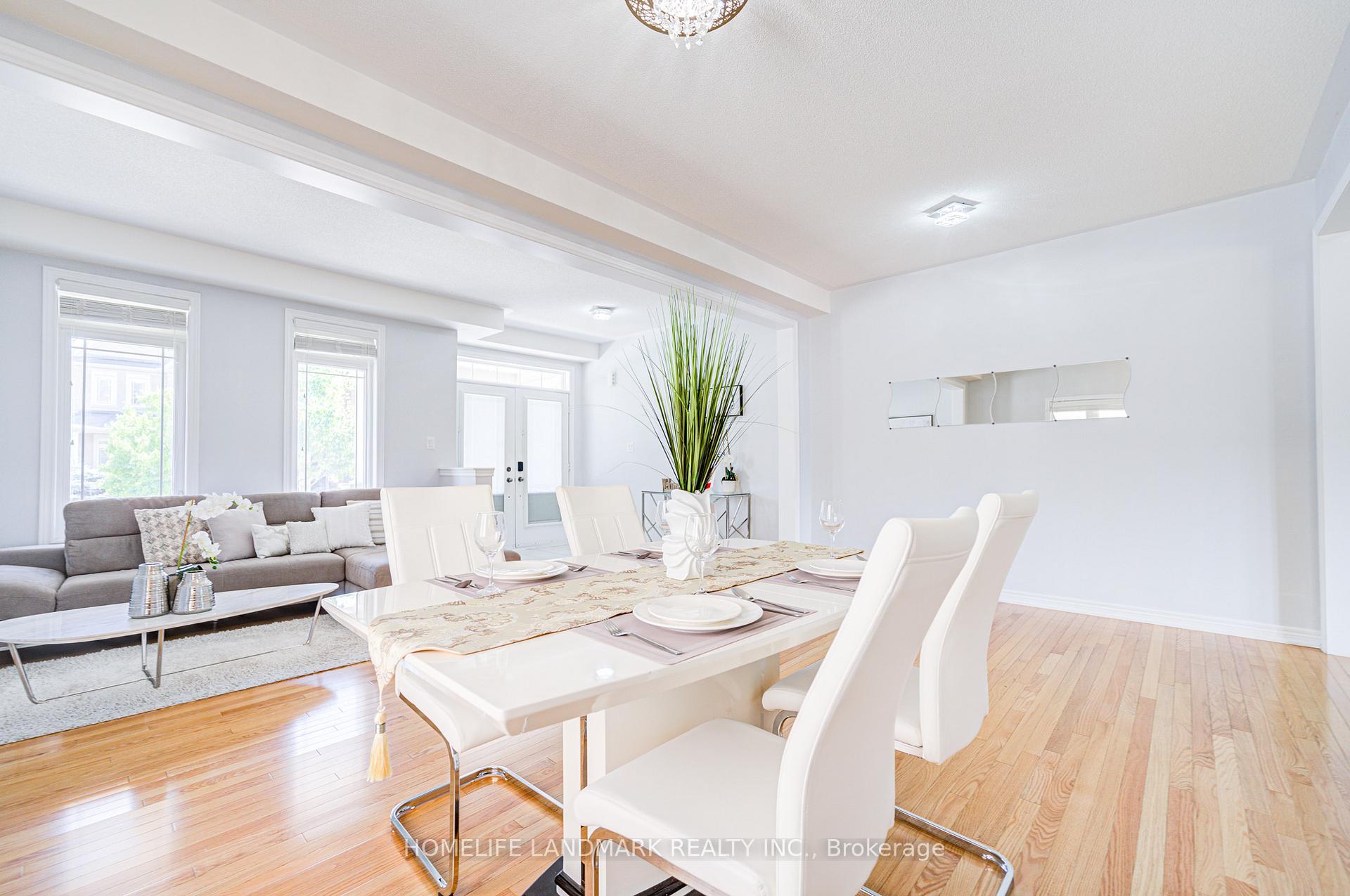 Photo 10 of 40 Bitola Drive, Markham, Greensborough — HOMEH