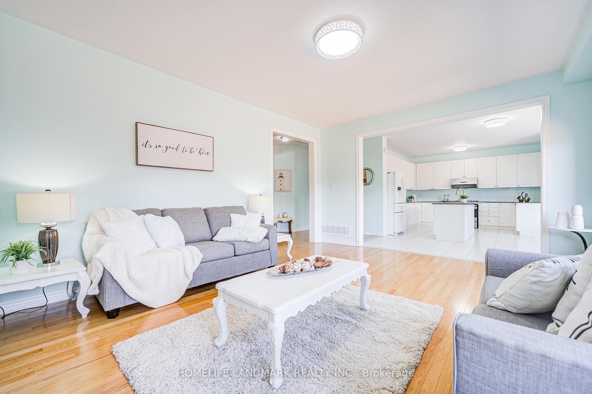 Photo 11 of 40 Bitola Drive, Markham, Greensborough — HOMEH