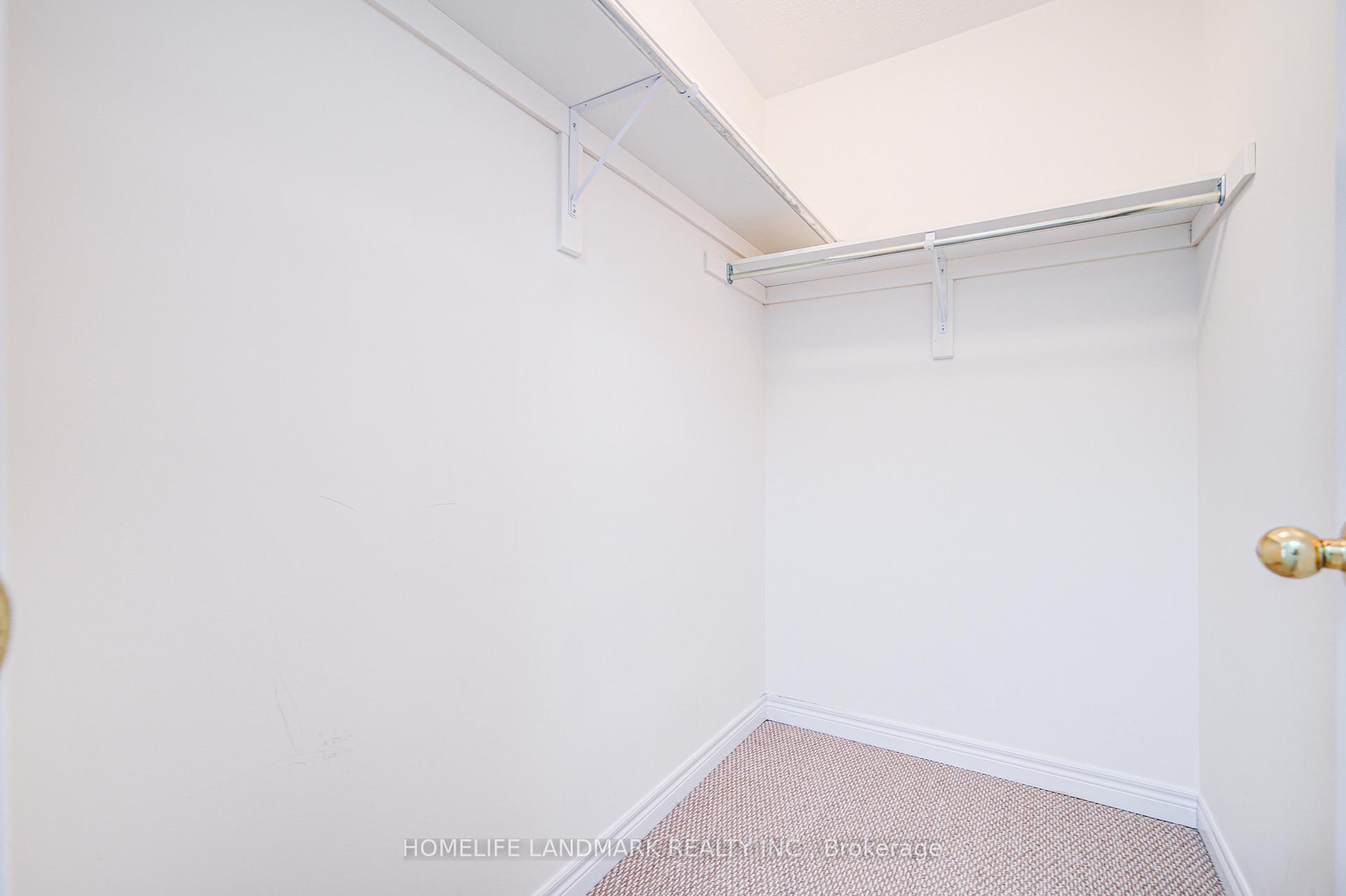 Photo 33 of 40 Bitola Drive, Markham, Greensborough — HOMEH