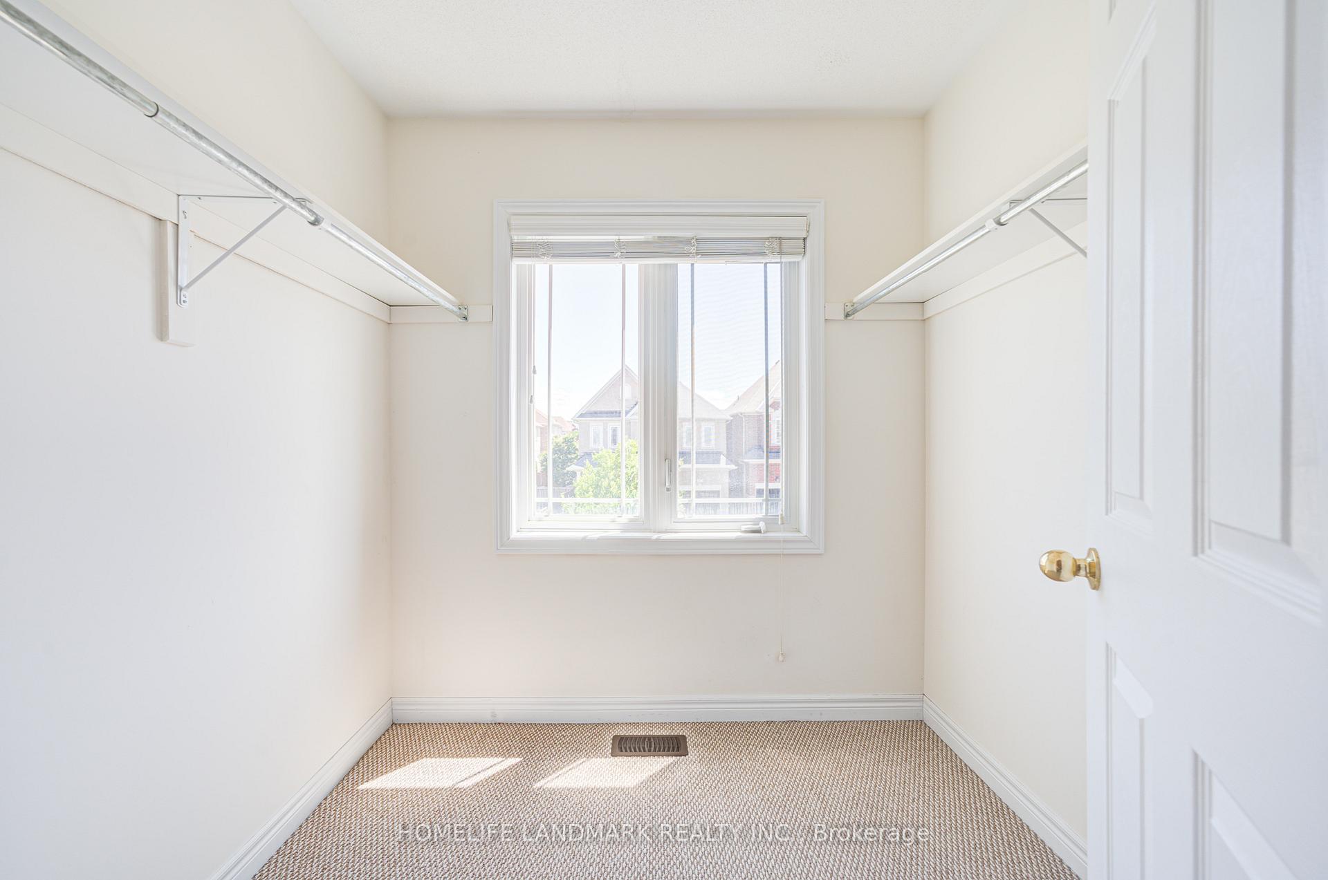 Photo 37 of 40 Bitola Drive, Markham, Greensborough — HOMEH