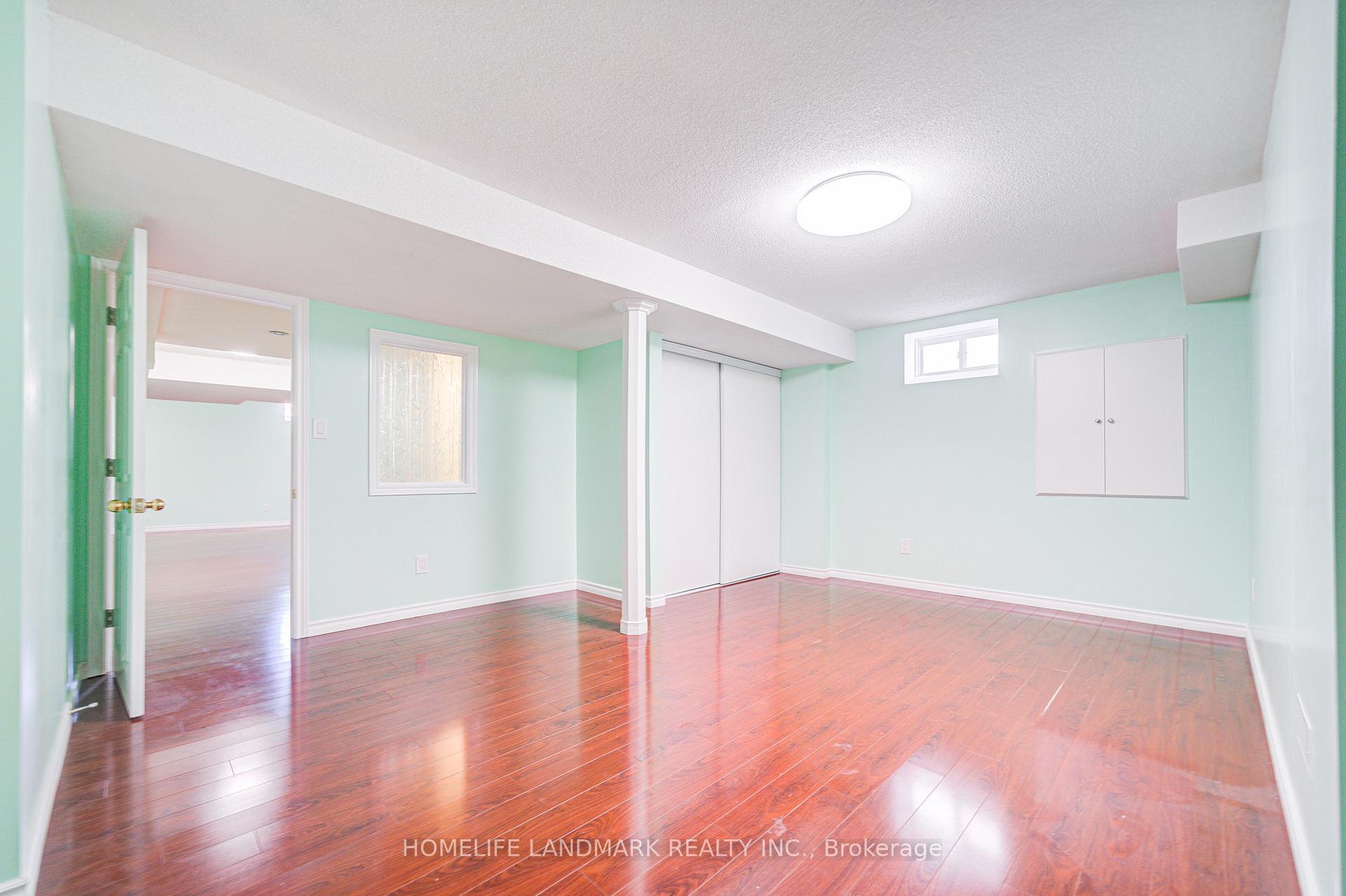 Photo 42 of 40 Bitola Drive, Markham, Greensborough — HOMEH