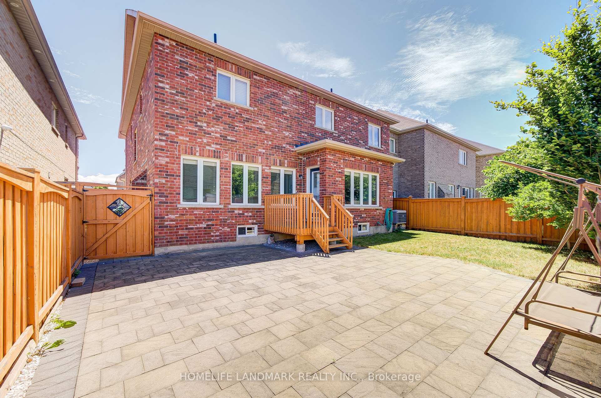 Photo 48 of 40 Bitola Drive, Markham, Greensborough — HOMEH